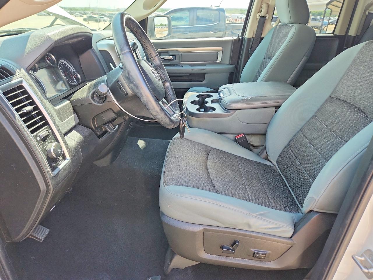 2013 Ram 1500 Slt White vin: 1C6RR6GT7DS672588
