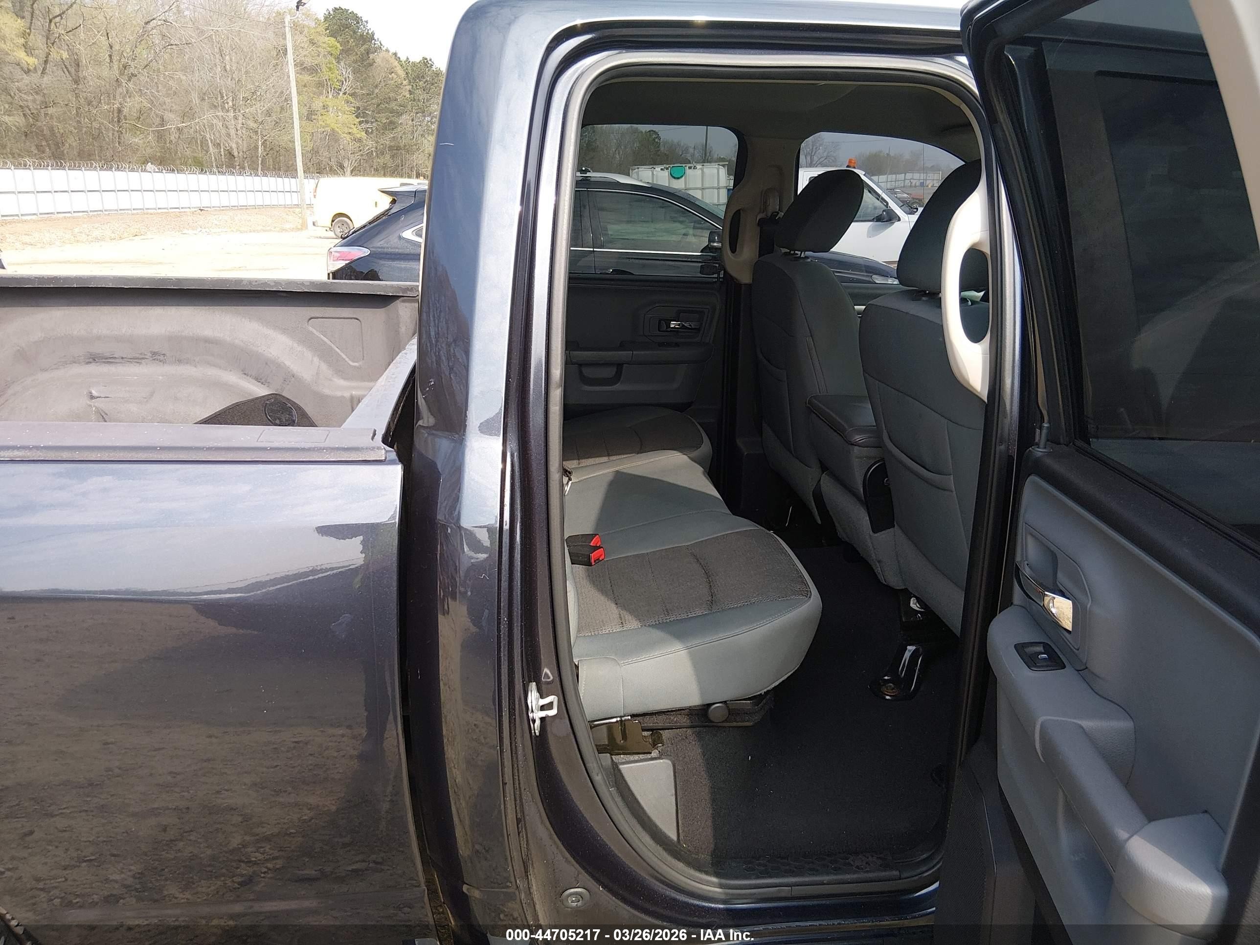 2013 Ram 1500 Big Horn Серый vin: 1C6RR6GT7DS672591