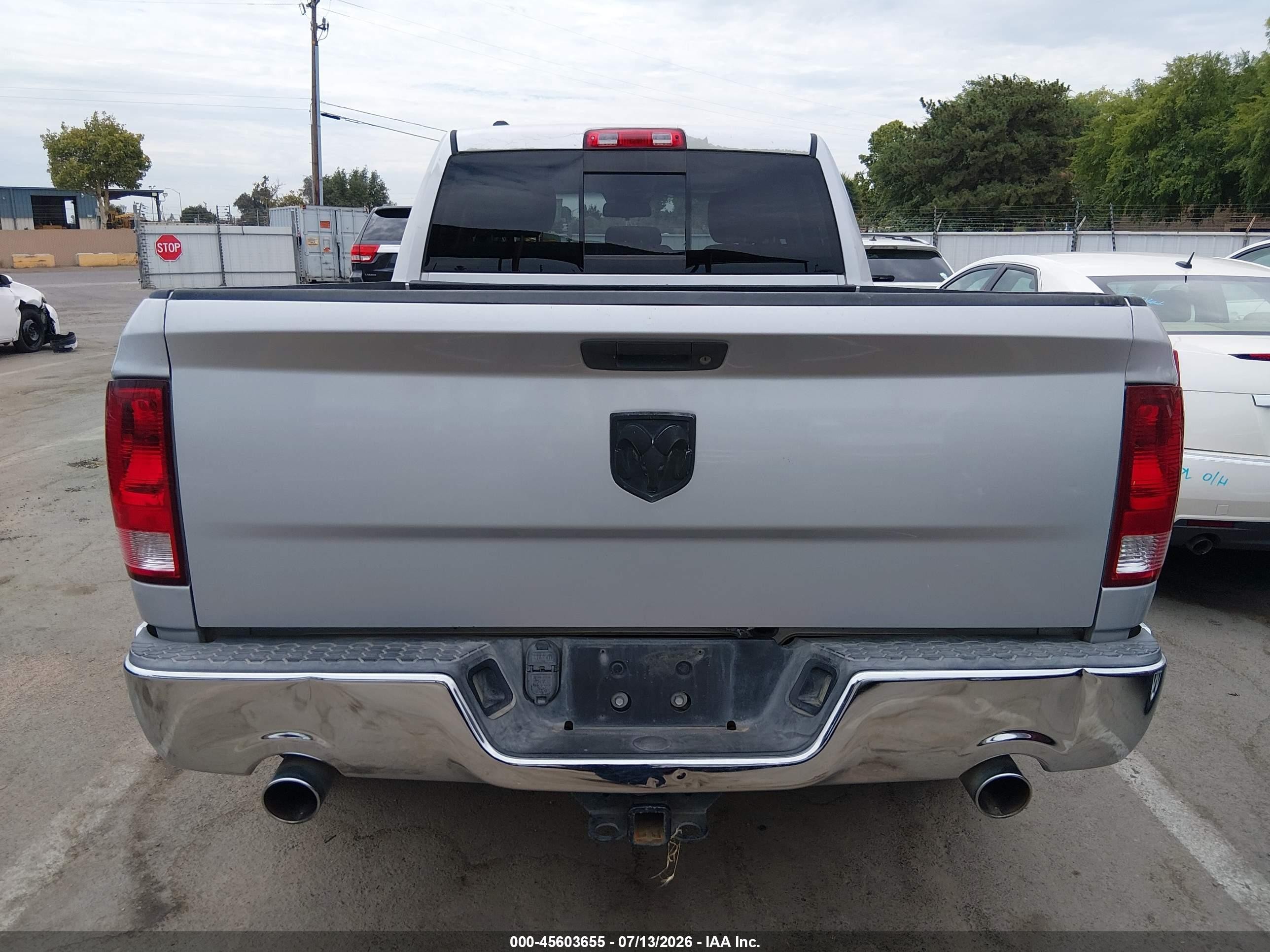 2014 Ram 1500 Big Horn Silver vin: 1C6RR6GT8ES211093