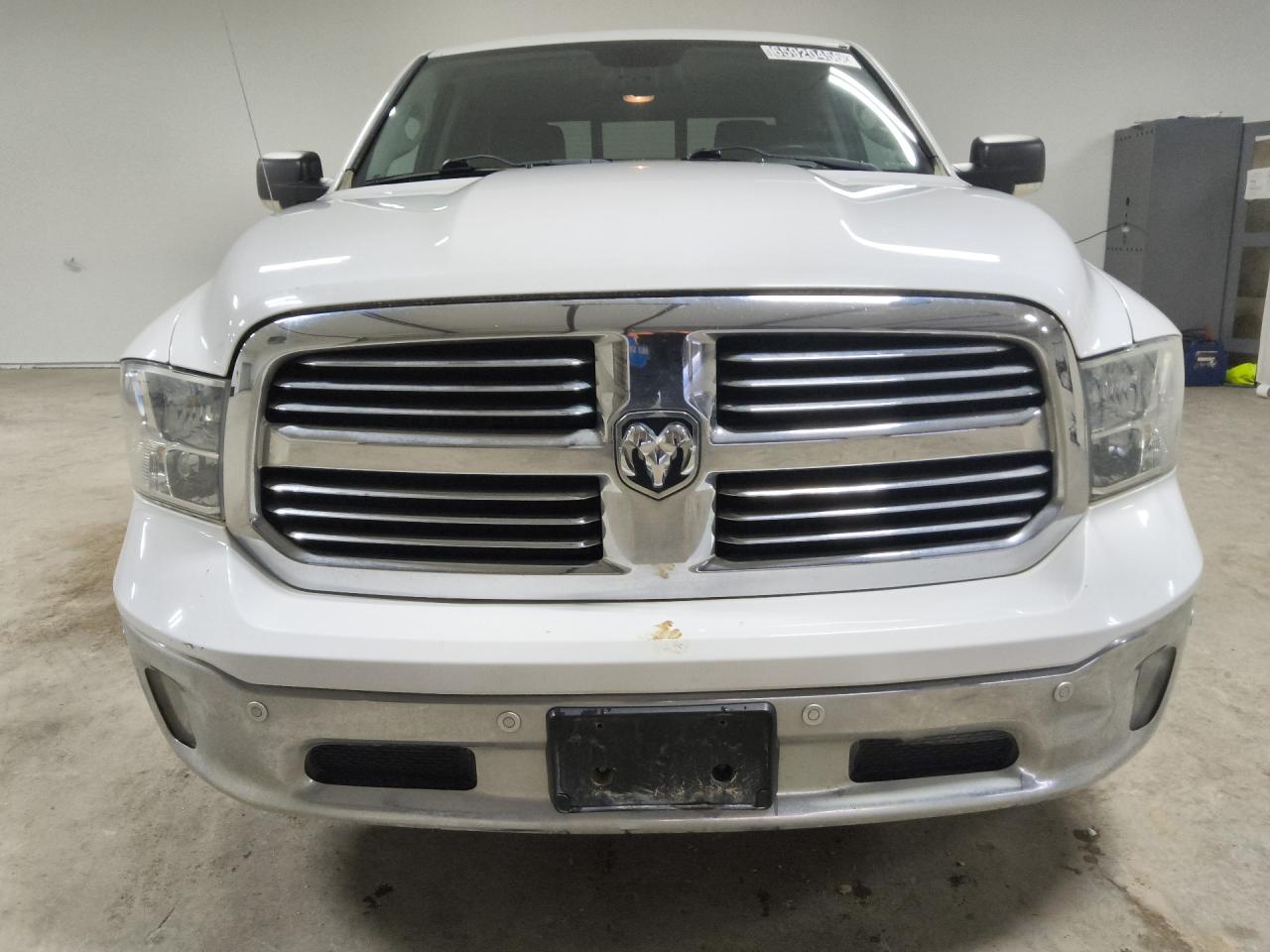 2015 Ram 1500 Slt White vin: 1C6RR6GT8FS521570 Damage: Left Head Lamp, Faded, Repair Required