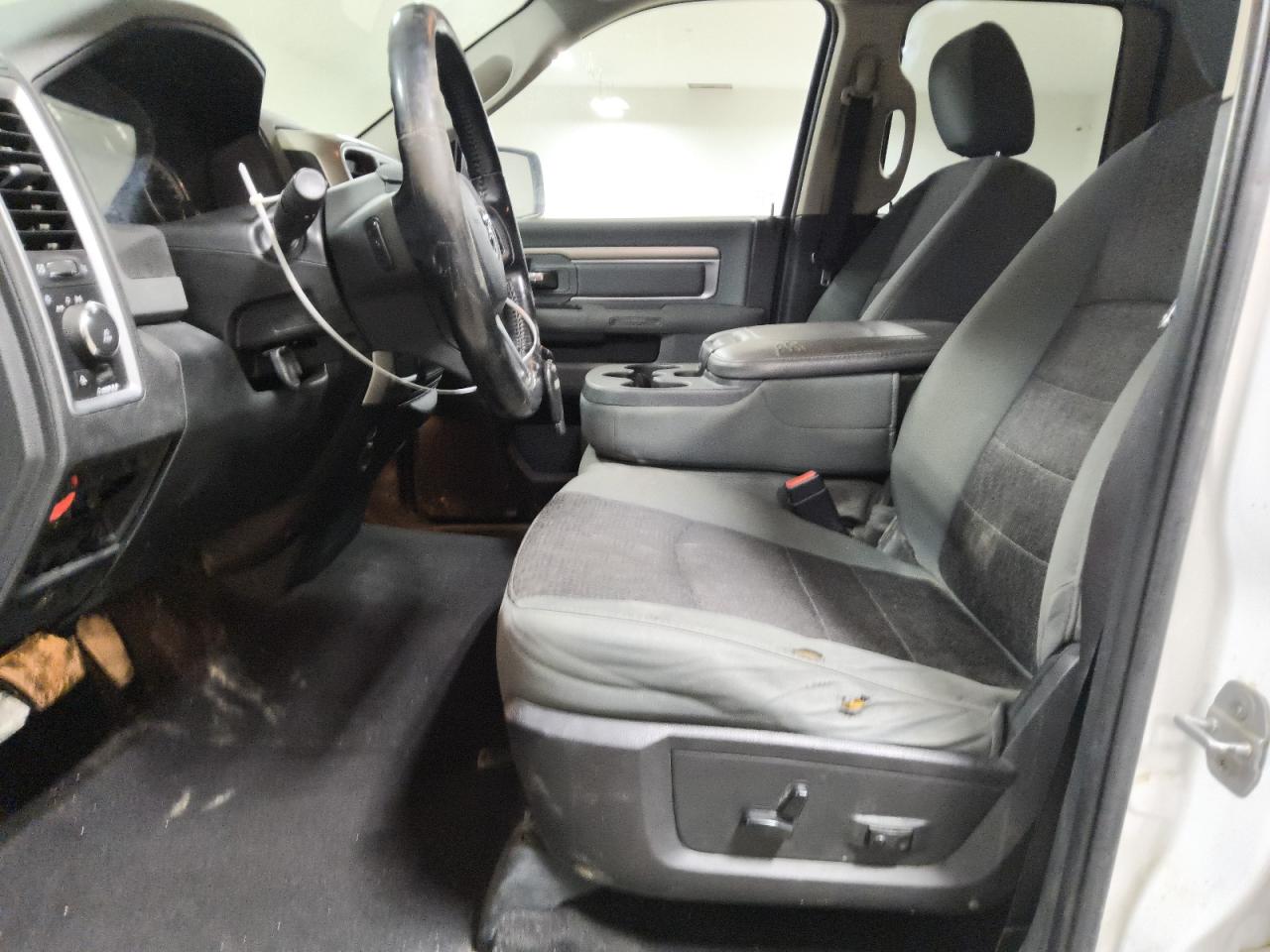 2015 Ram 1500 Slt White vin: 1C6RR6GT8FS521570 Damage: Left Front Carpet, Stained, Permanent