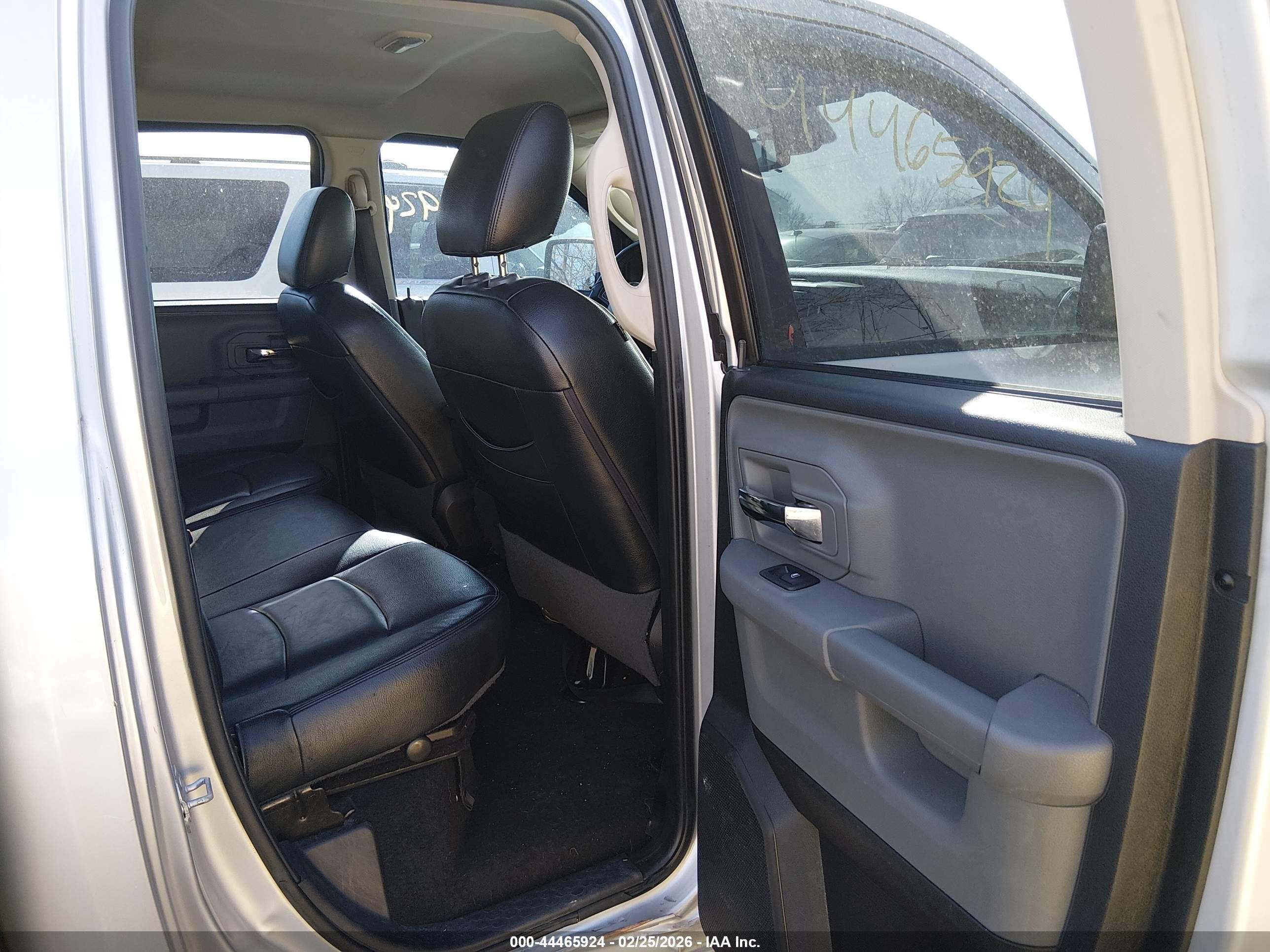 2015 Ram 1500 Big Horn Silver vin: 1C6RR6GT9FS691811