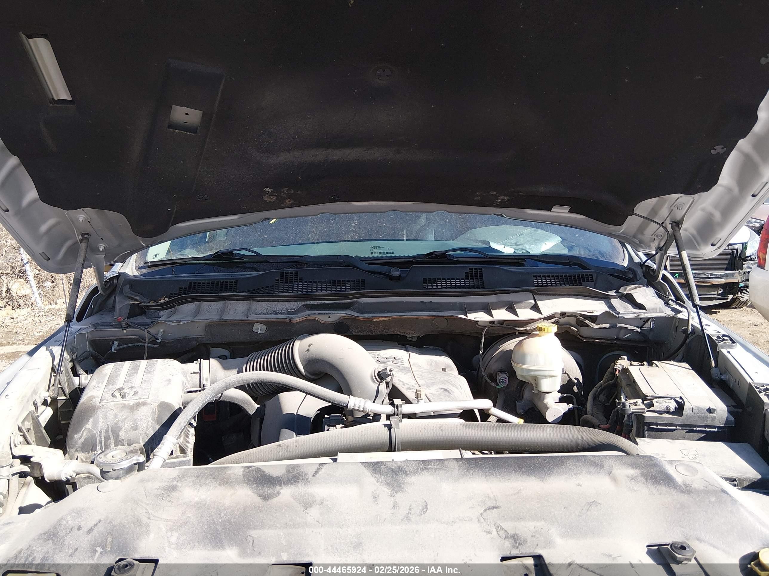 2015 Ram 1500 Big Horn Silver vin: 1C6RR6GT9FS691811