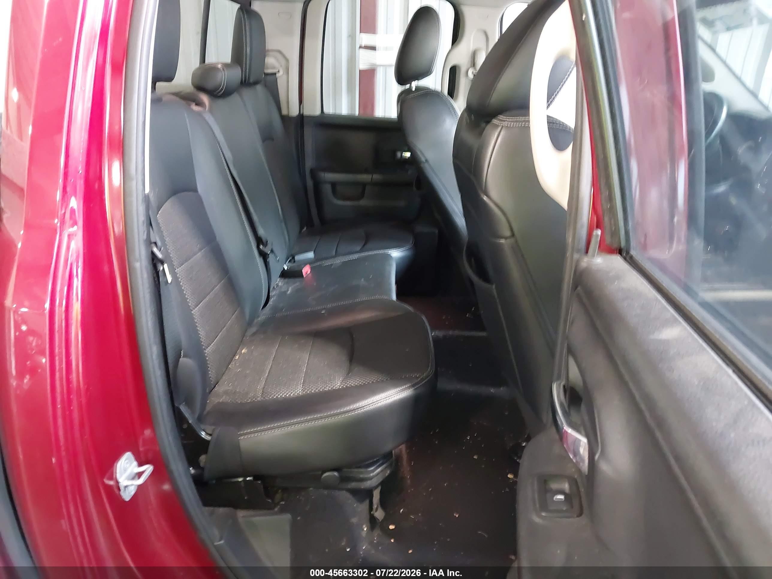 2013 Ram 1500 Sport Red vin: 1C6RR6HT1DS551599