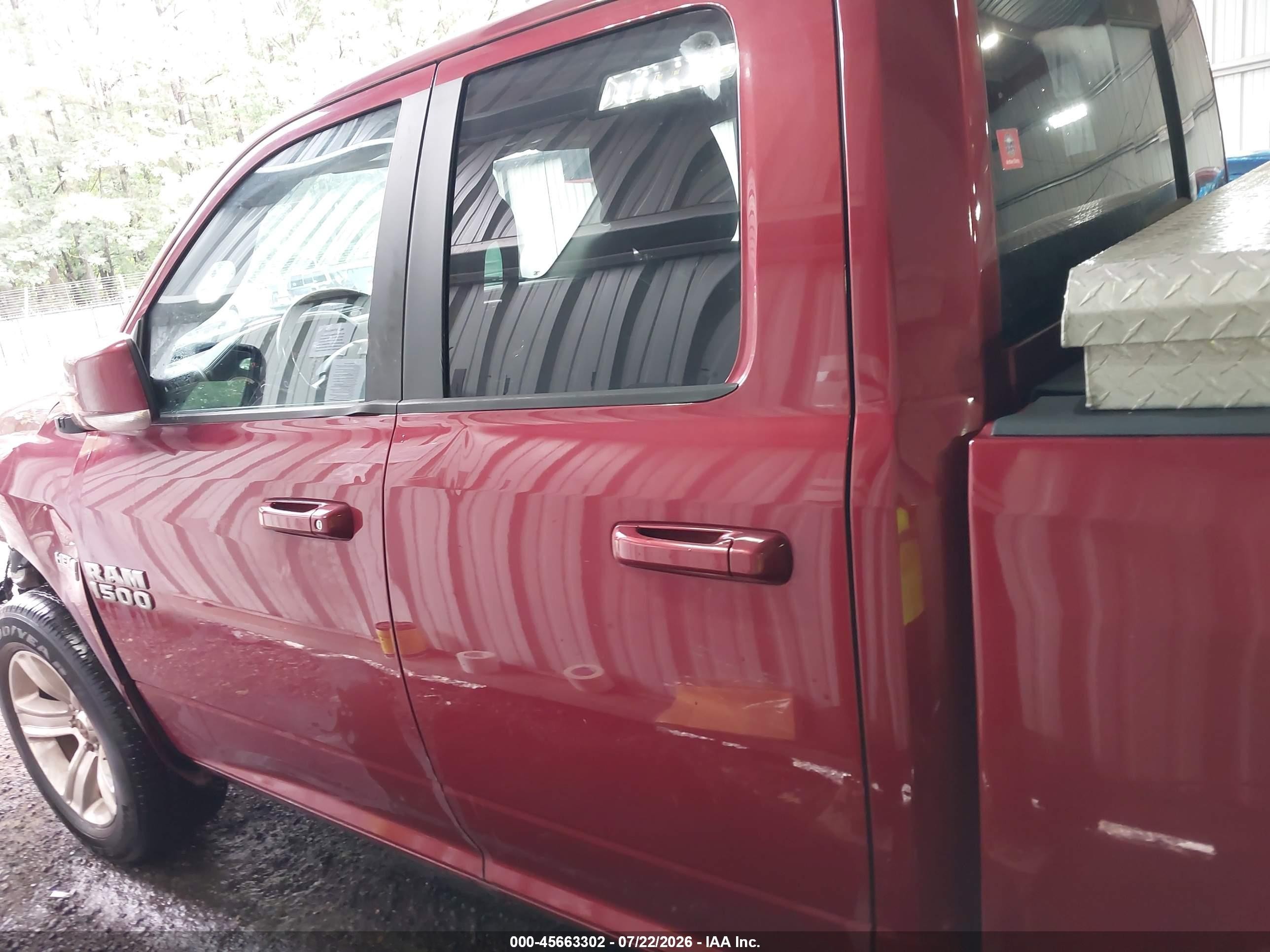 2013 Ram 1500 Sport Red vin: 1C6RR6HT1DS551599