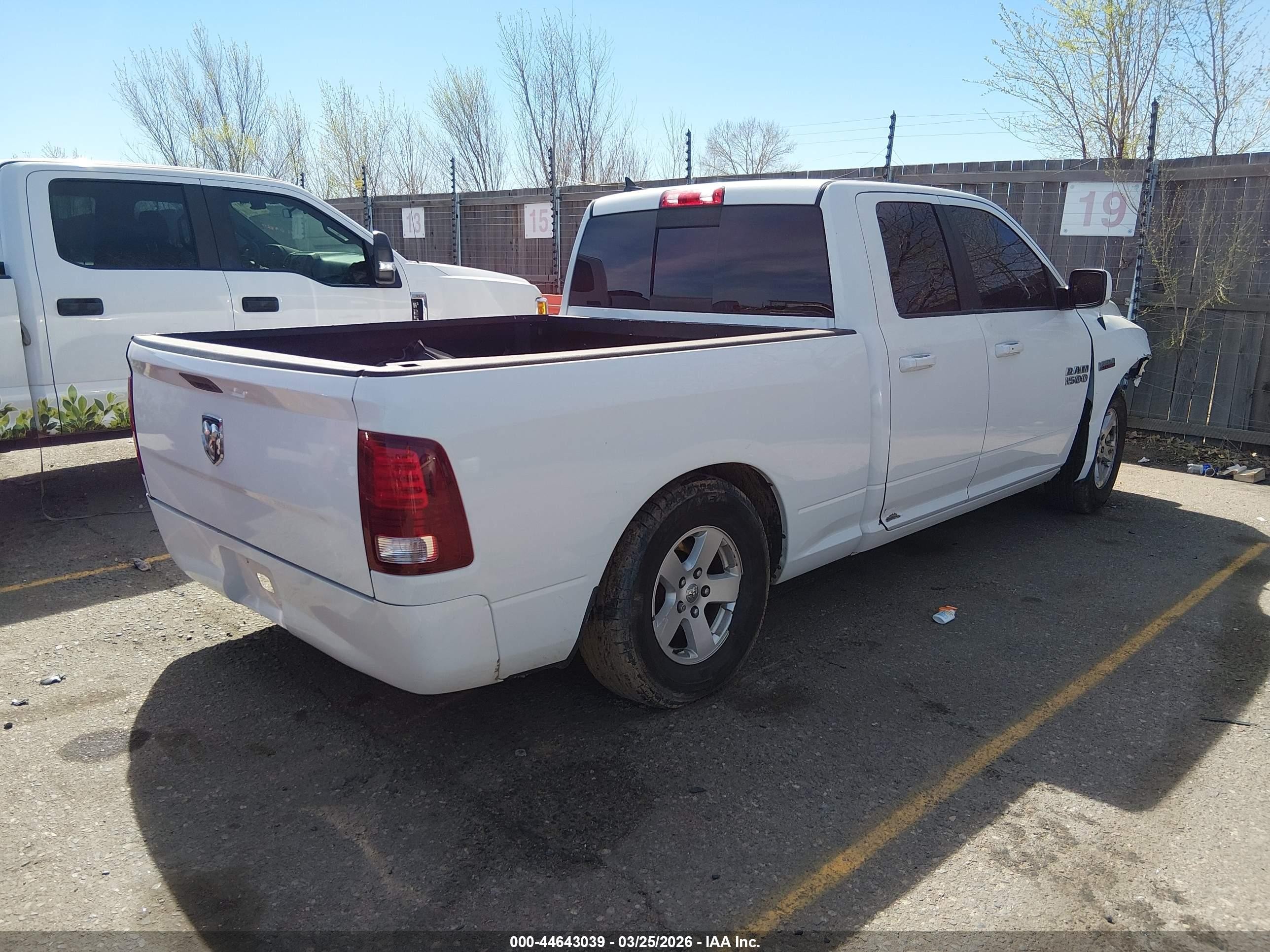 2014 Ram 1500 Sport White vin: 1C6RR6HT3ES170354