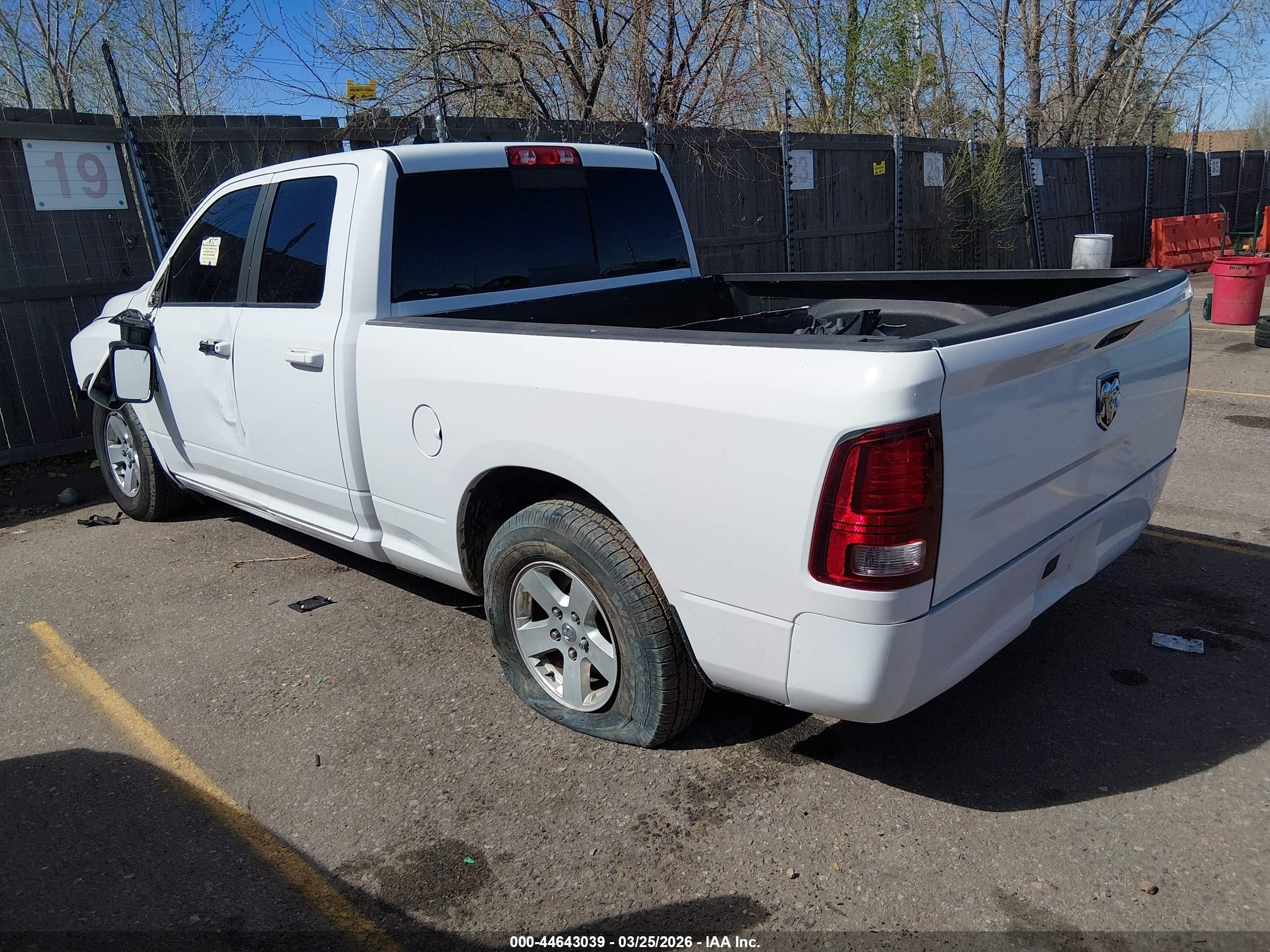 2014 Ram 1500 Sport White vin: 1C6RR6HT3ES170354