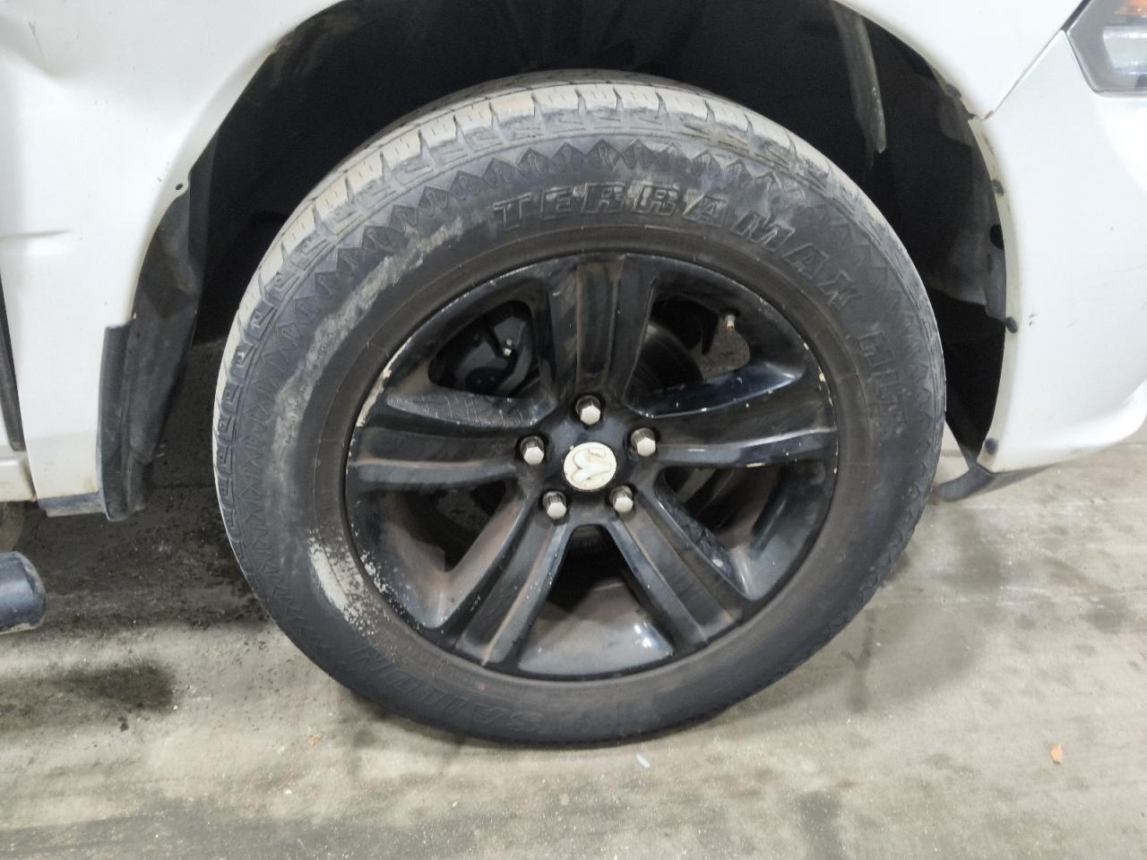 2015 Ram 1500 Sport White vin: 1C6RR6HT5FS661025 Damage: Right Front Wheel, Curb Rash, 7 To 8 Inches