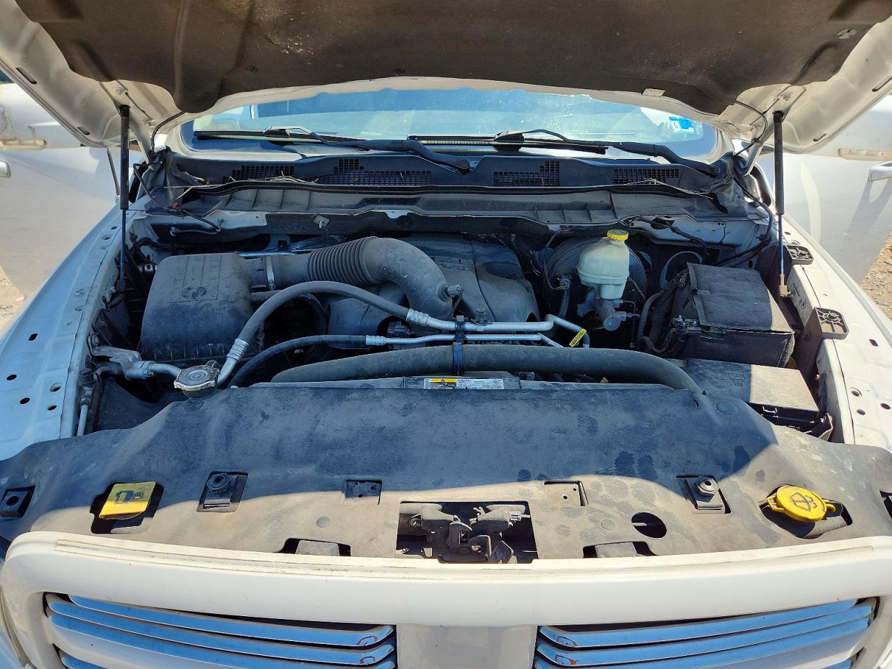 2014 Ram 1500 Sport White vin: 1C6RR6HT7ES100808