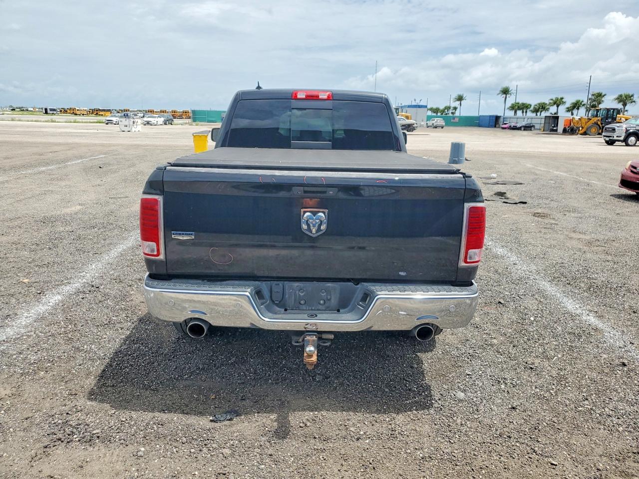2014 Ram 1500 Laramie Black vin: 1C6RR6JT4ES227932
