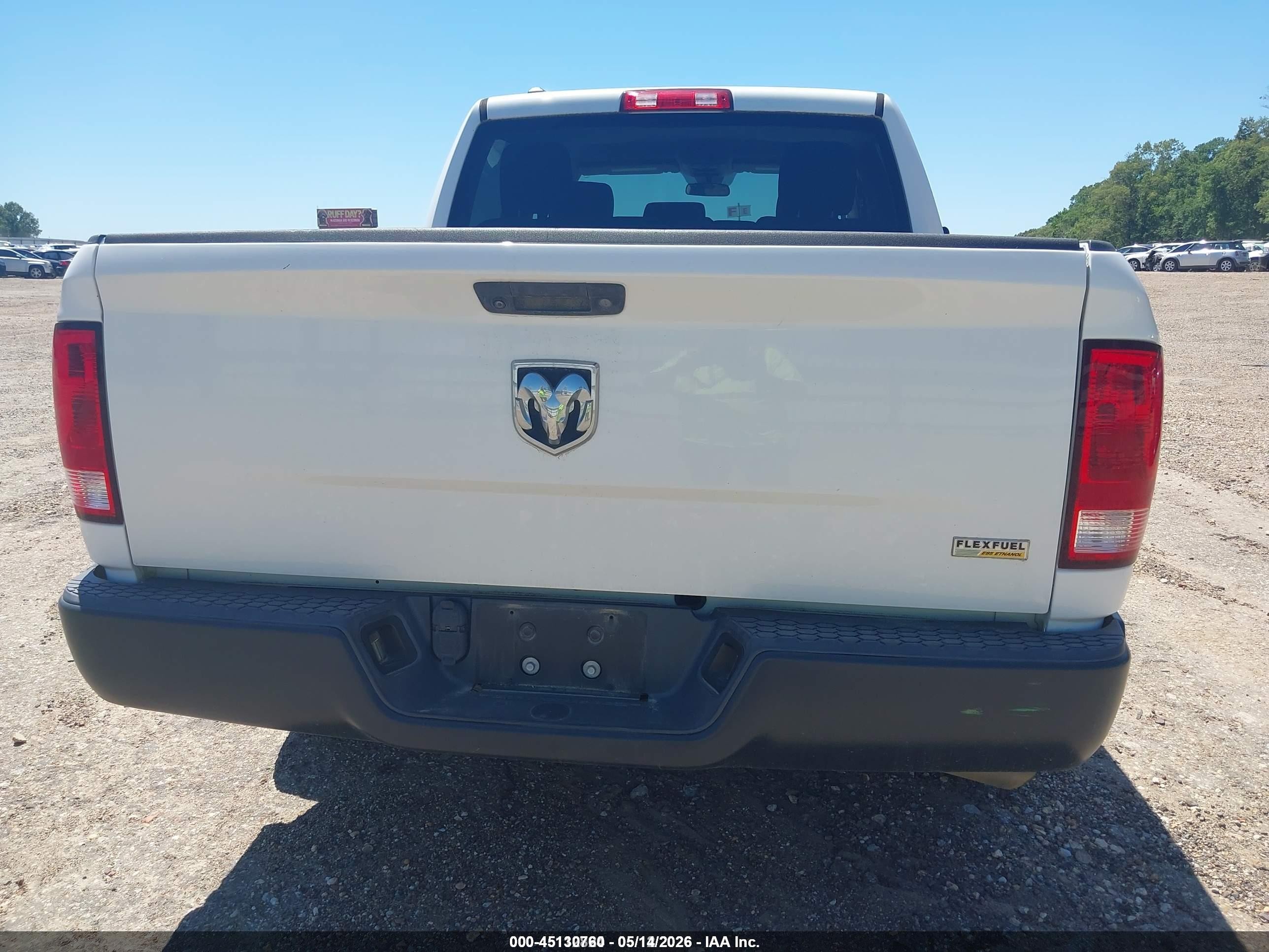 2018 Ram 1500 Tradesman  4x2 5'7 Box White vin: 1C6RR6KG0JS285337