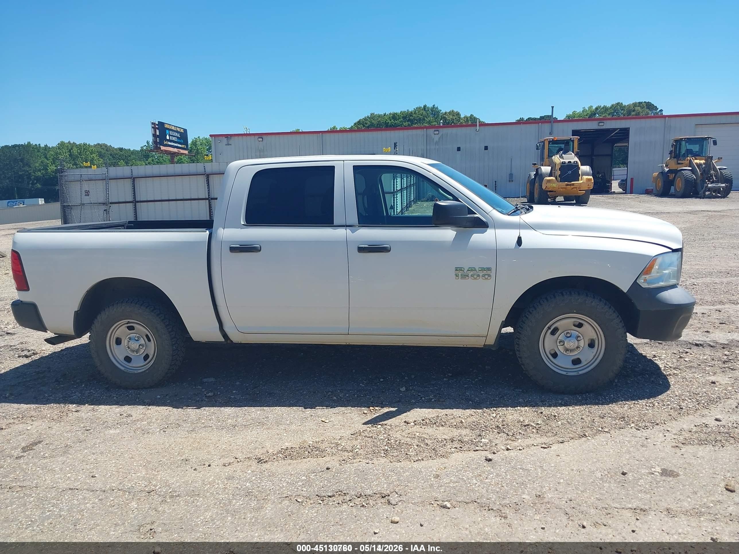 2018 Ram 1500 Tradesman  4x2 5'7 Box White vin: 1C6RR6KG0JS285337