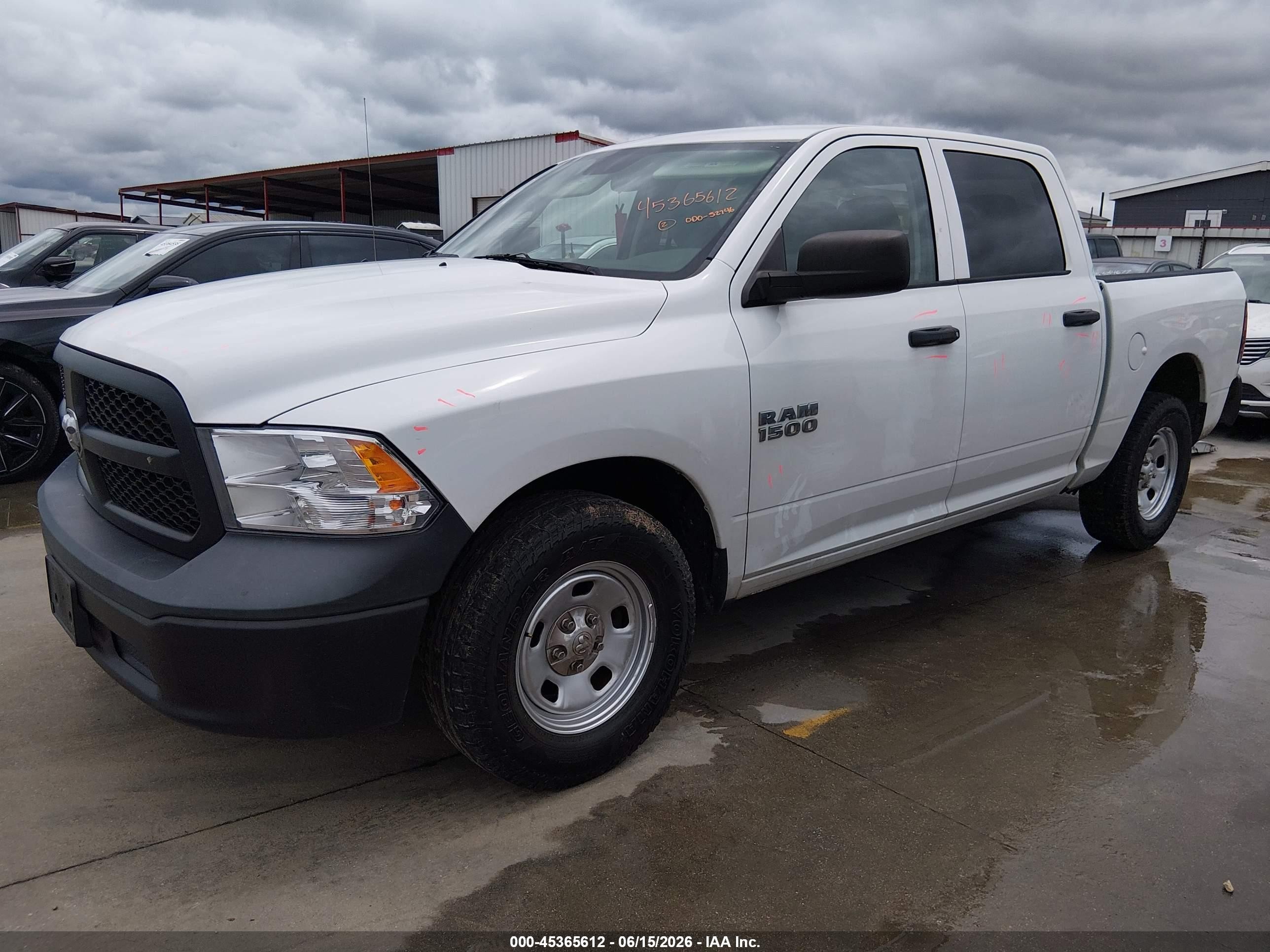 2015 Ram 1500 Tradesman White vin: 1C6RR6KG2FS789153