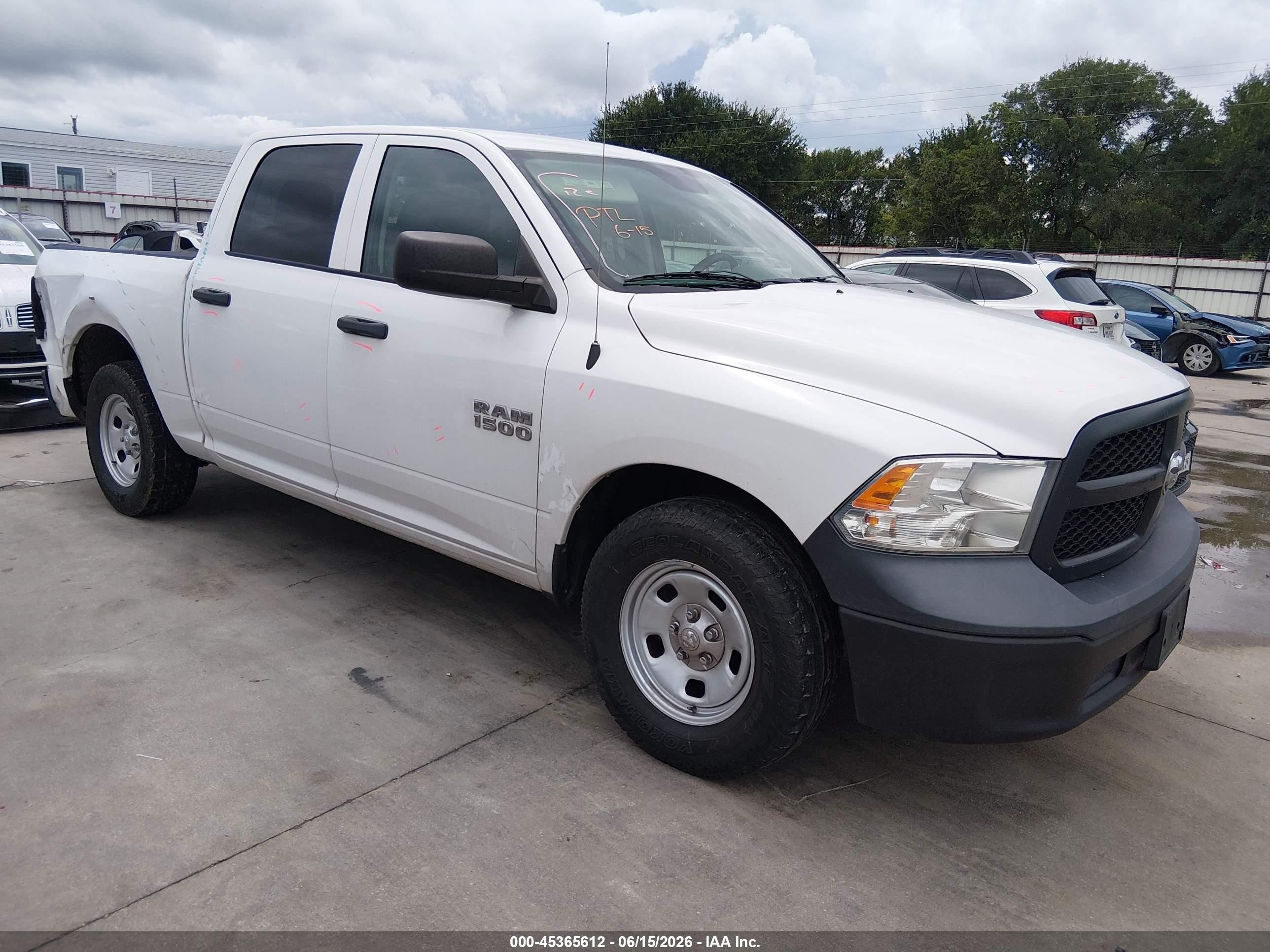 2015 Ram 1500 Tradesman White vin: 1C6RR6KG2FS789153