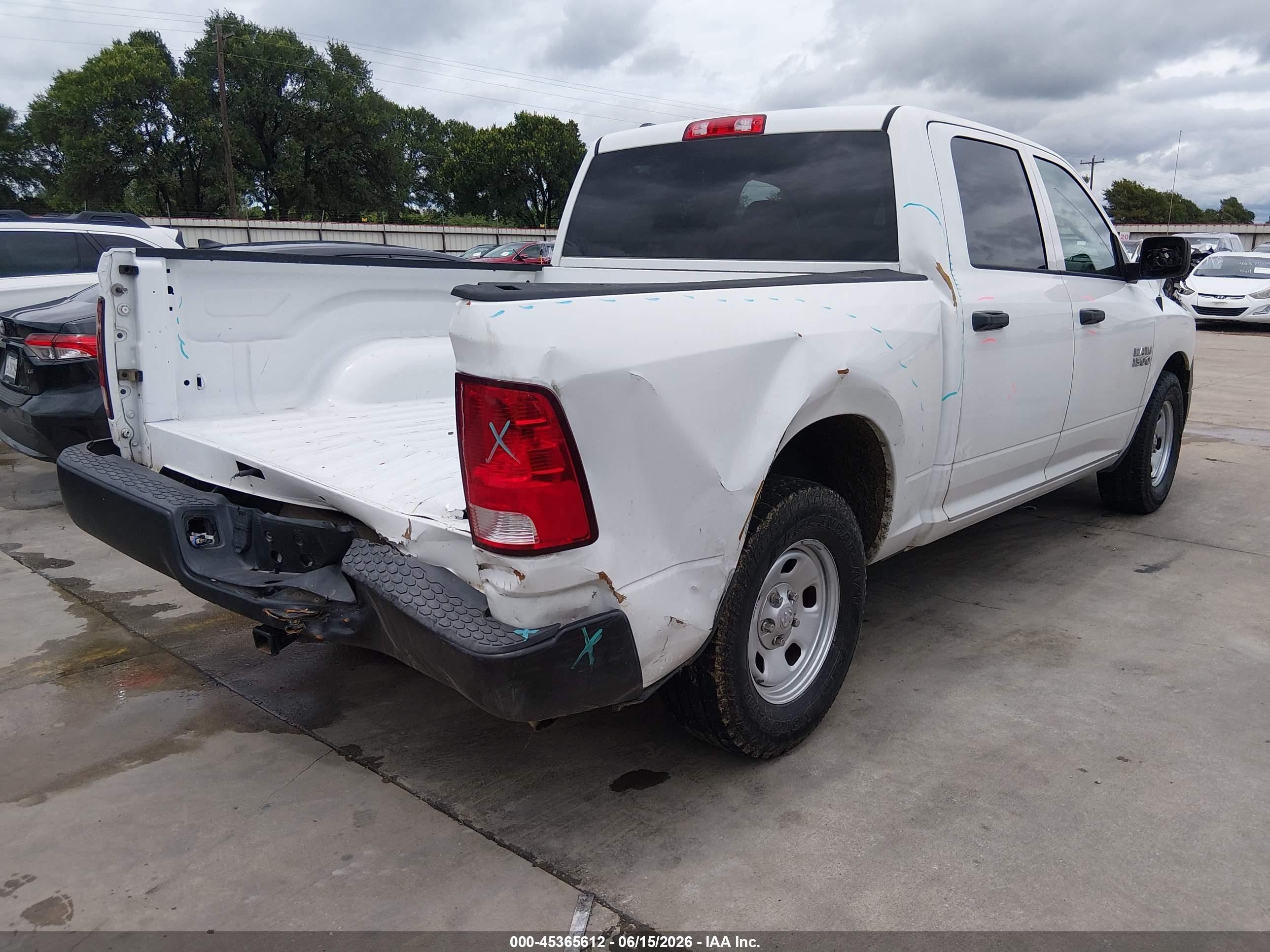 2015 Ram 1500 Tradesman White vin: 1C6RR6KG2FS789153