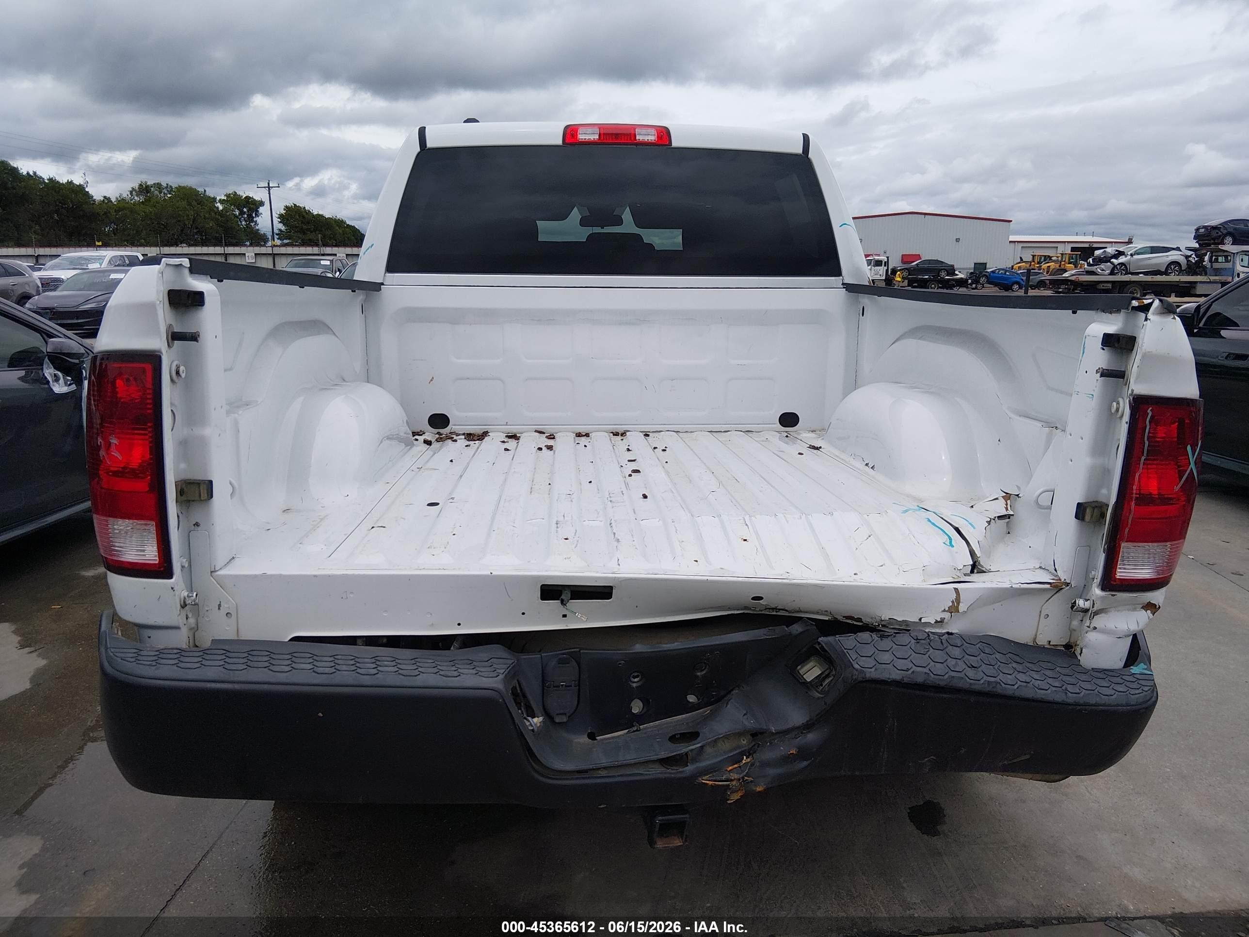 2015 Ram 1500 Tradesman White vin: 1C6RR6KG2FS789153