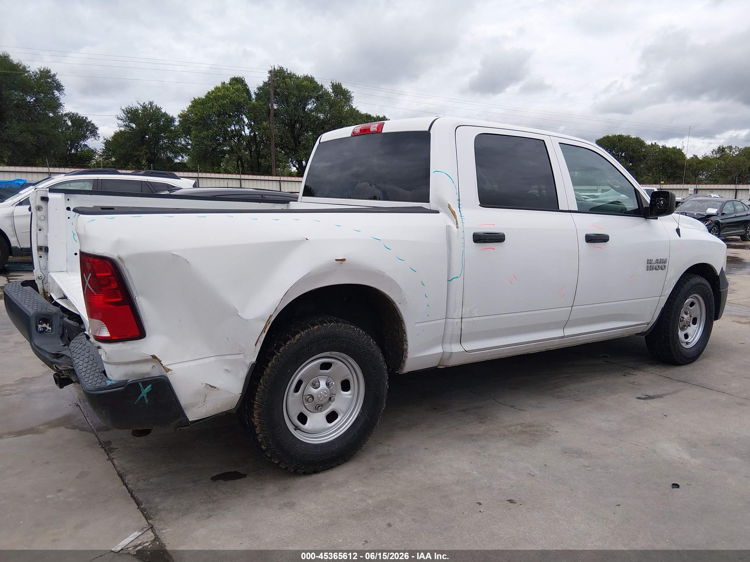 2015 Ram 1500 Tradesman White vin: 1C6RR6KG2FS789153