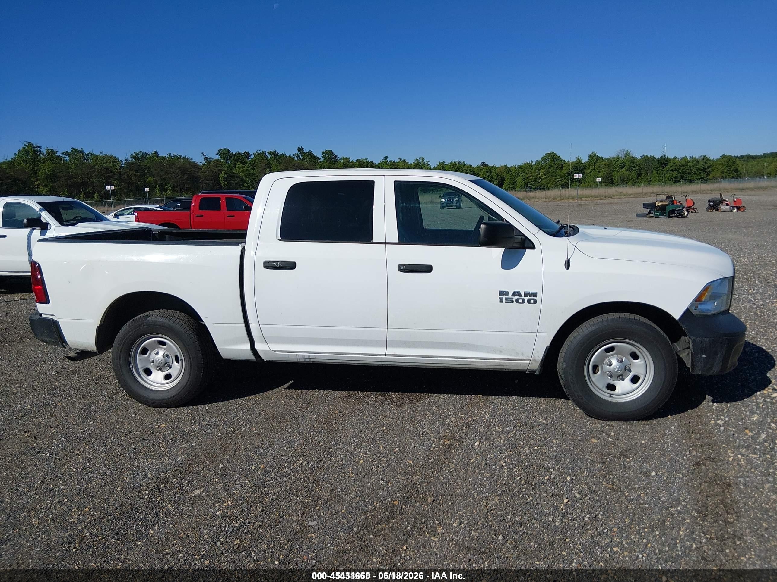 2015 Ram 1500 Tradesman White vin: 1C6RR6KG6FS789205