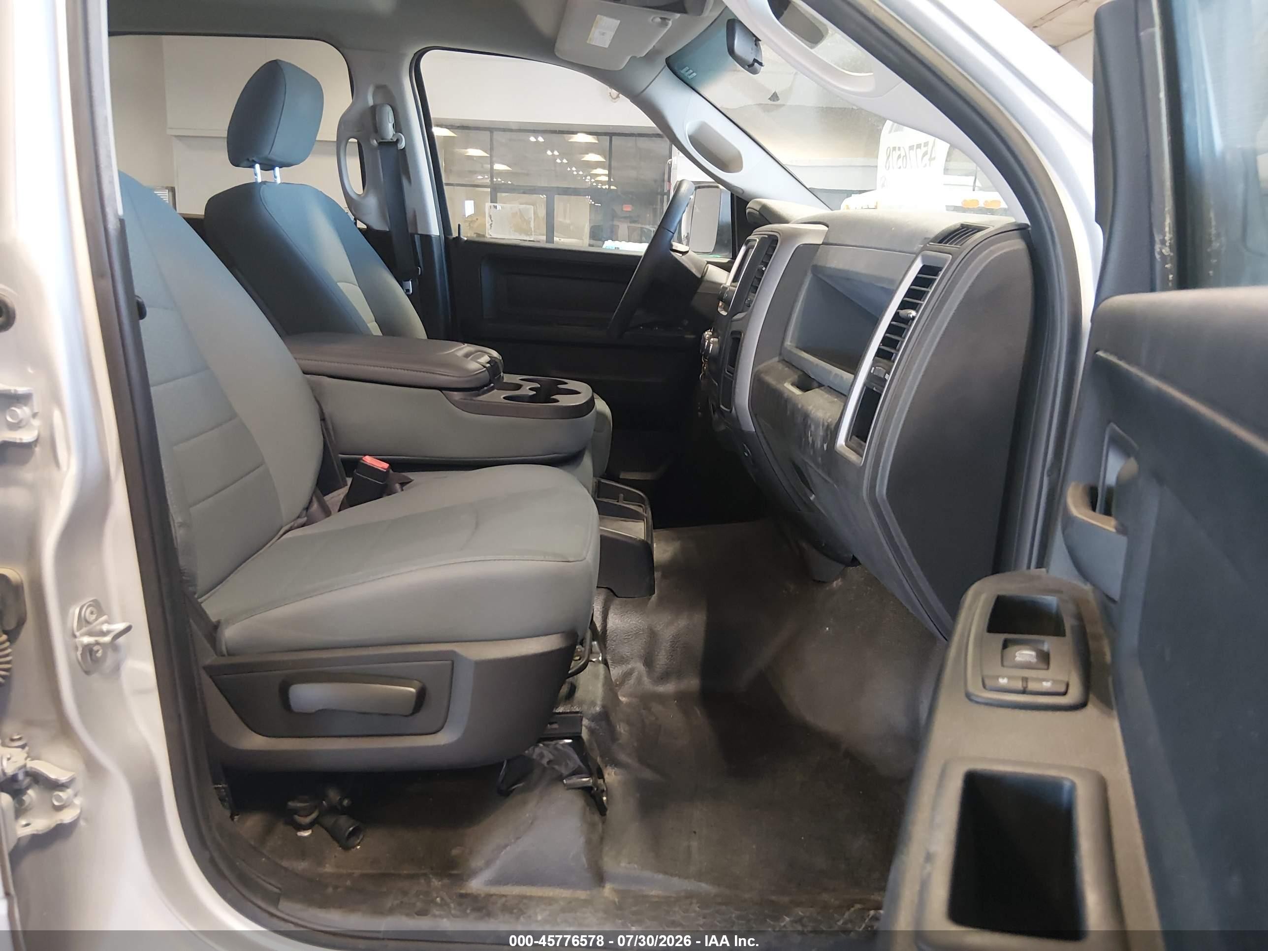 2018 Ram 1500 Tradesman  4x2 5'7 Box Silver vin: 1C6RR6KG6JS296522