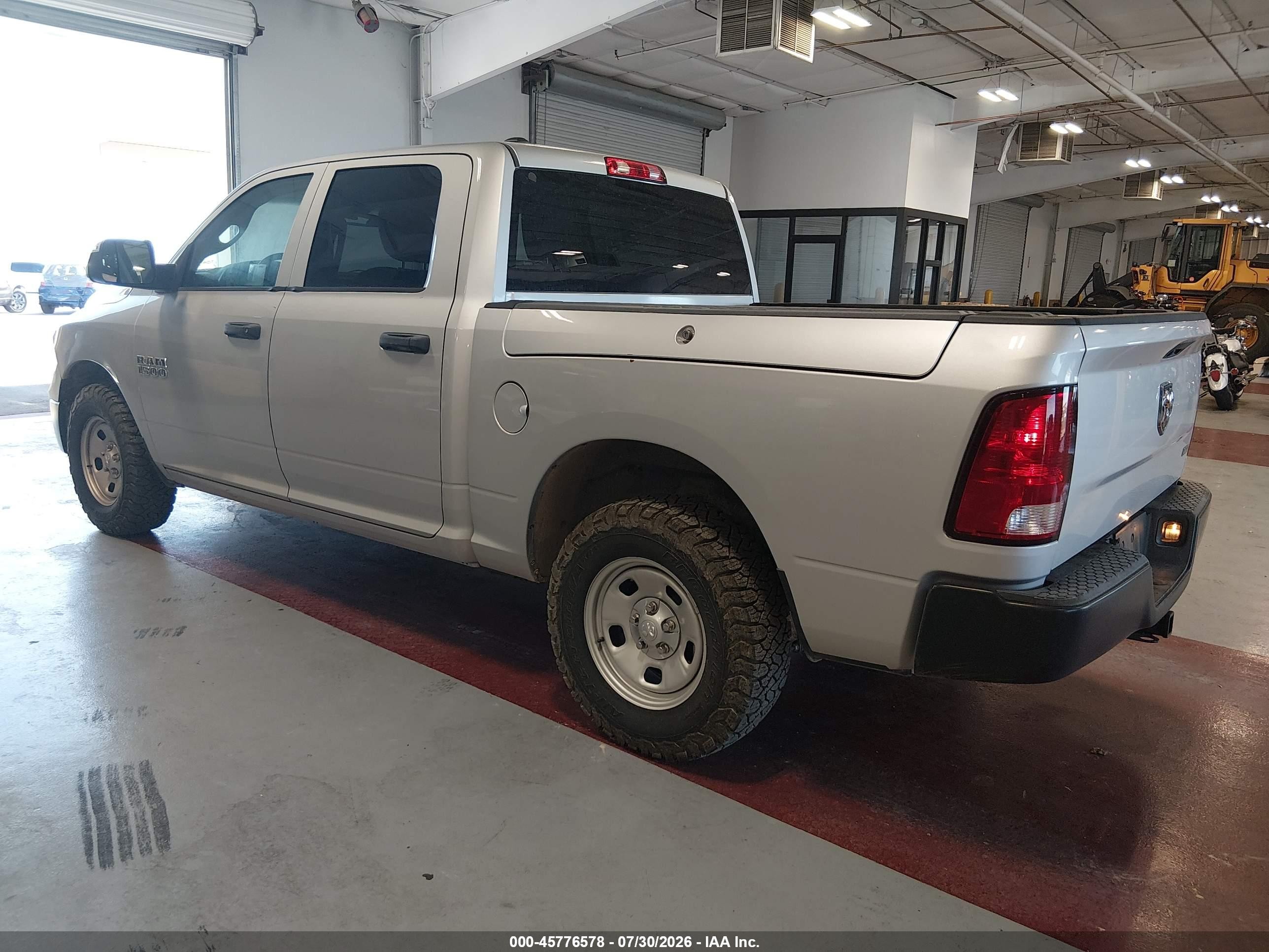 2018 Ram 1500 Tradesman  4x2 5'7 Box Silver vin: 1C6RR6KG6JS296522