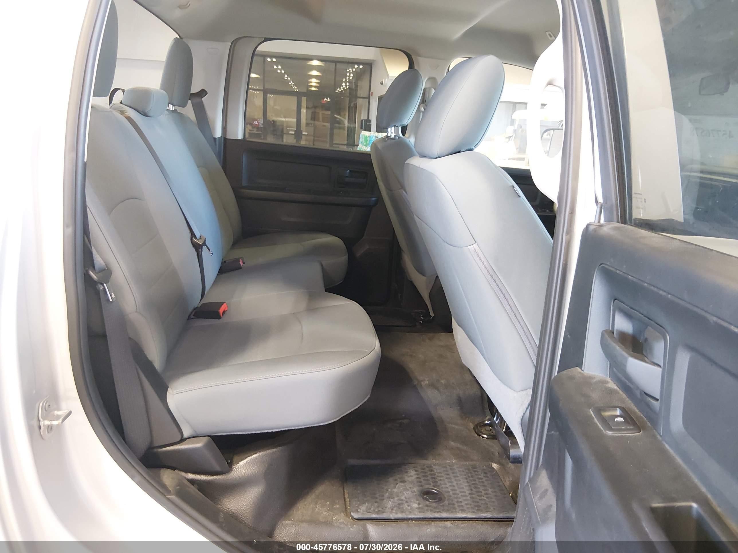 2018 Ram 1500 Tradesman  4x2 5'7 Box Silver vin: 1C6RR6KG6JS296522