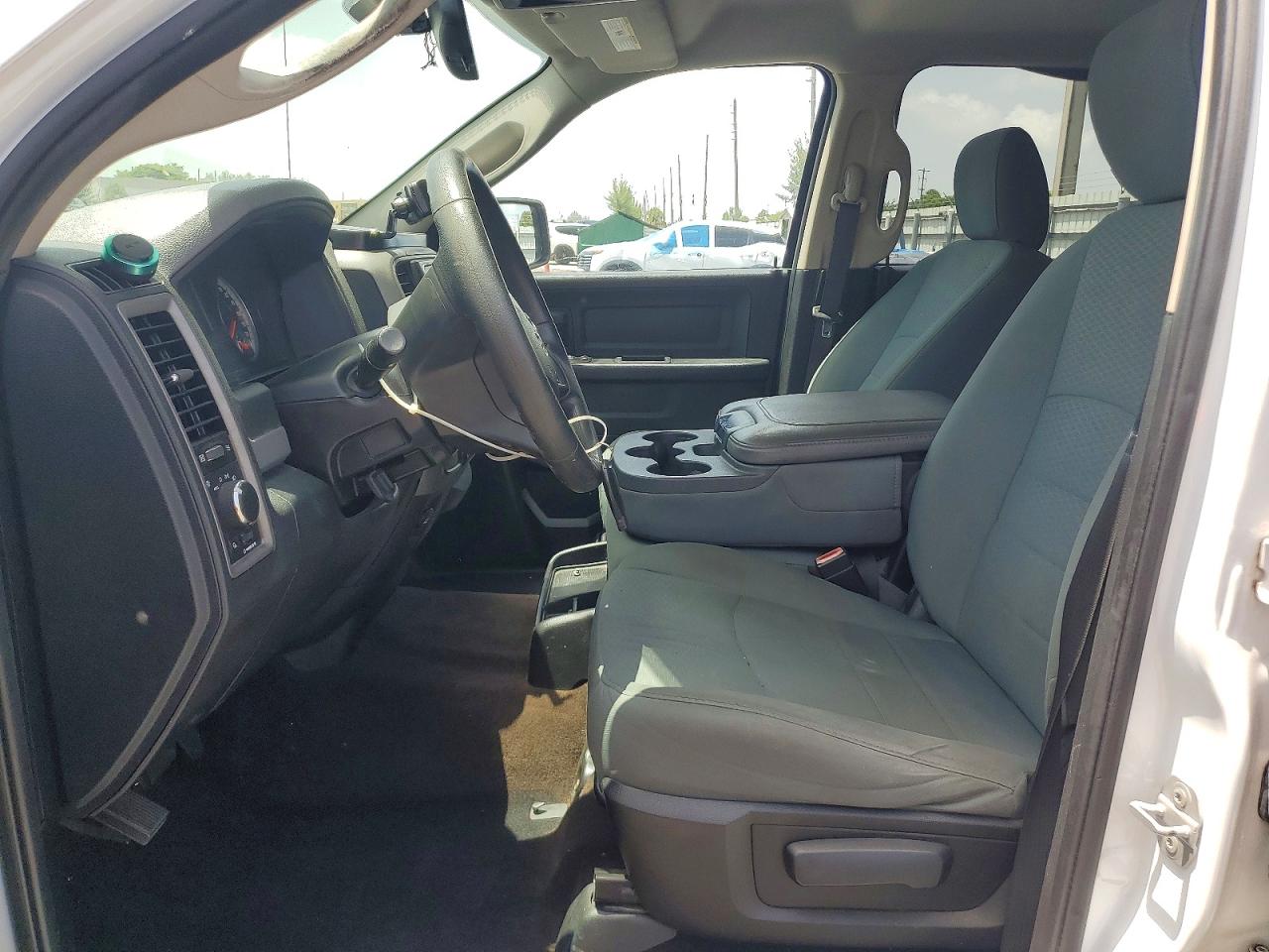 2015 Ram 1500 St White vin: 1C6RR6KGXFS565855