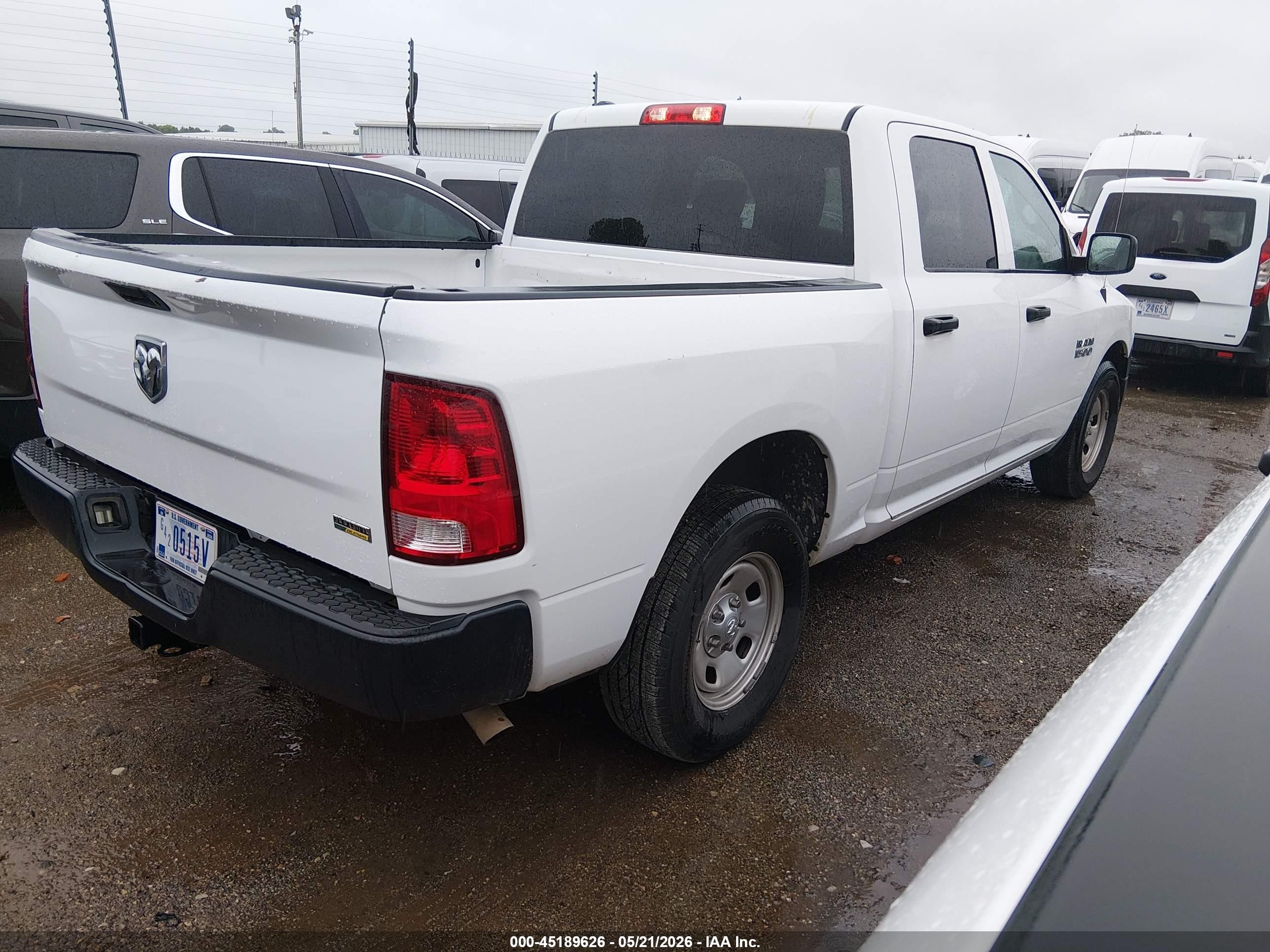 2018 Ram 1500 Tradesman  4x2 5'7 Box White vin: 1C6RR6KGXJS262972