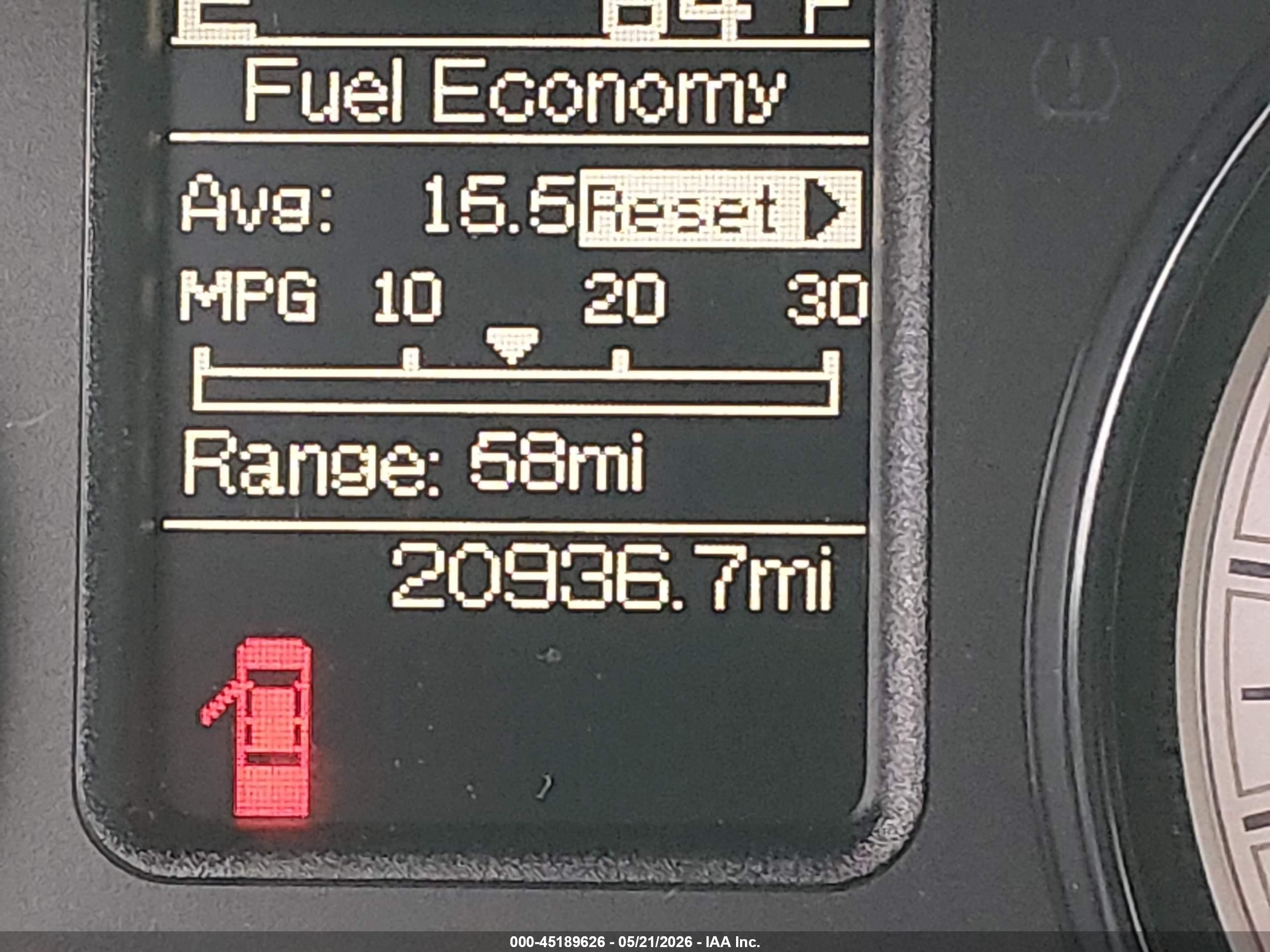 2018 Ram 1500 Tradesman  4x2 5'7 Box White vin: 1C6RR6KGXJS262972