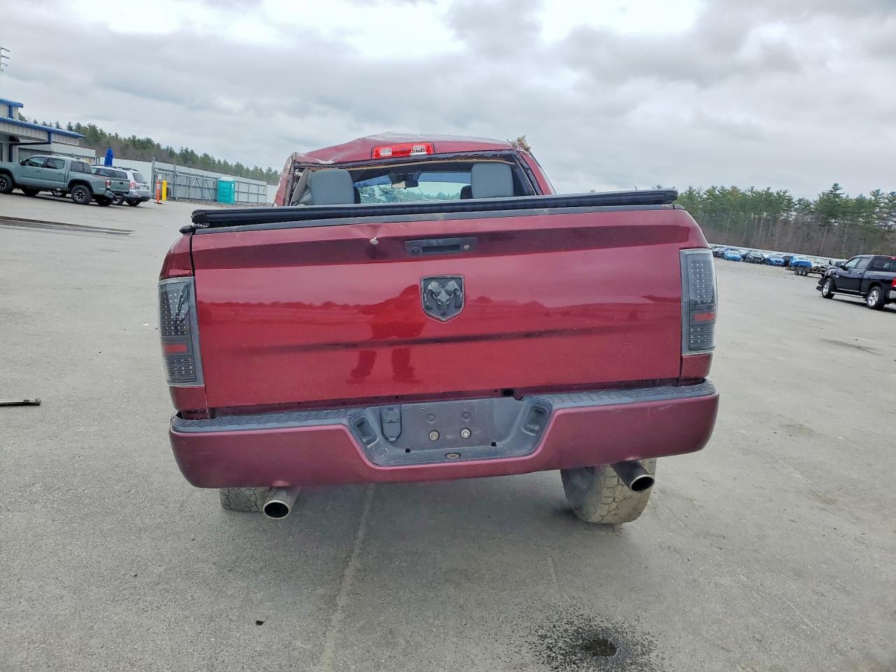 2018 Ram 1500 St Burgundy vin: 1C6RR6KGXJS304606