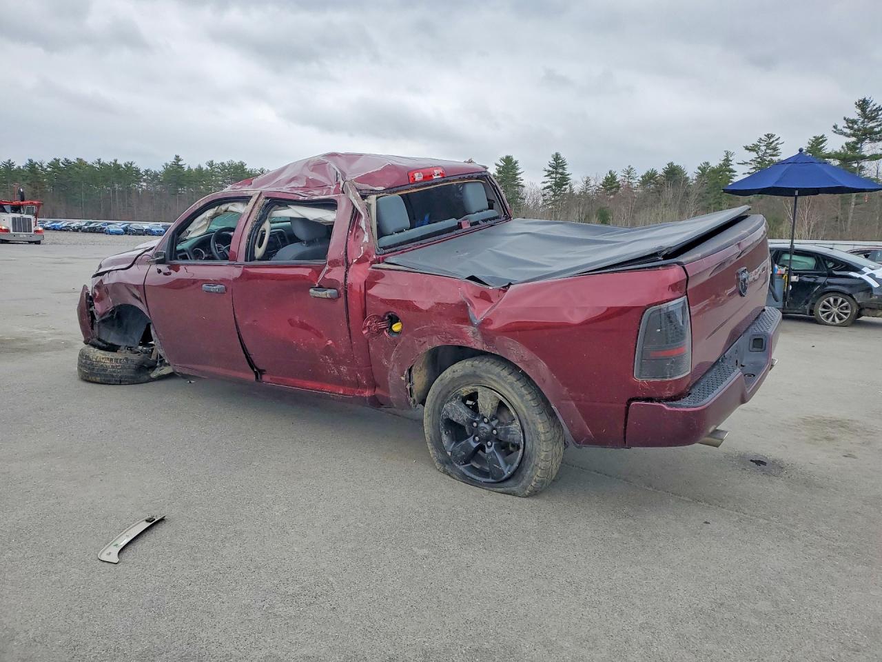 2018 Ram 1500 St Burgundy vin: 1C6RR6KGXJS304606
