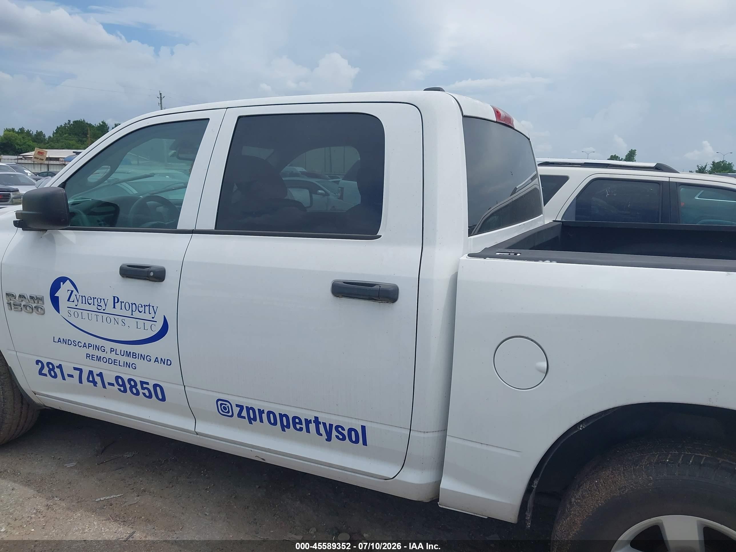 2015 Ram 1500 Tradesman White vin: 1C6RR6KM2FS750472