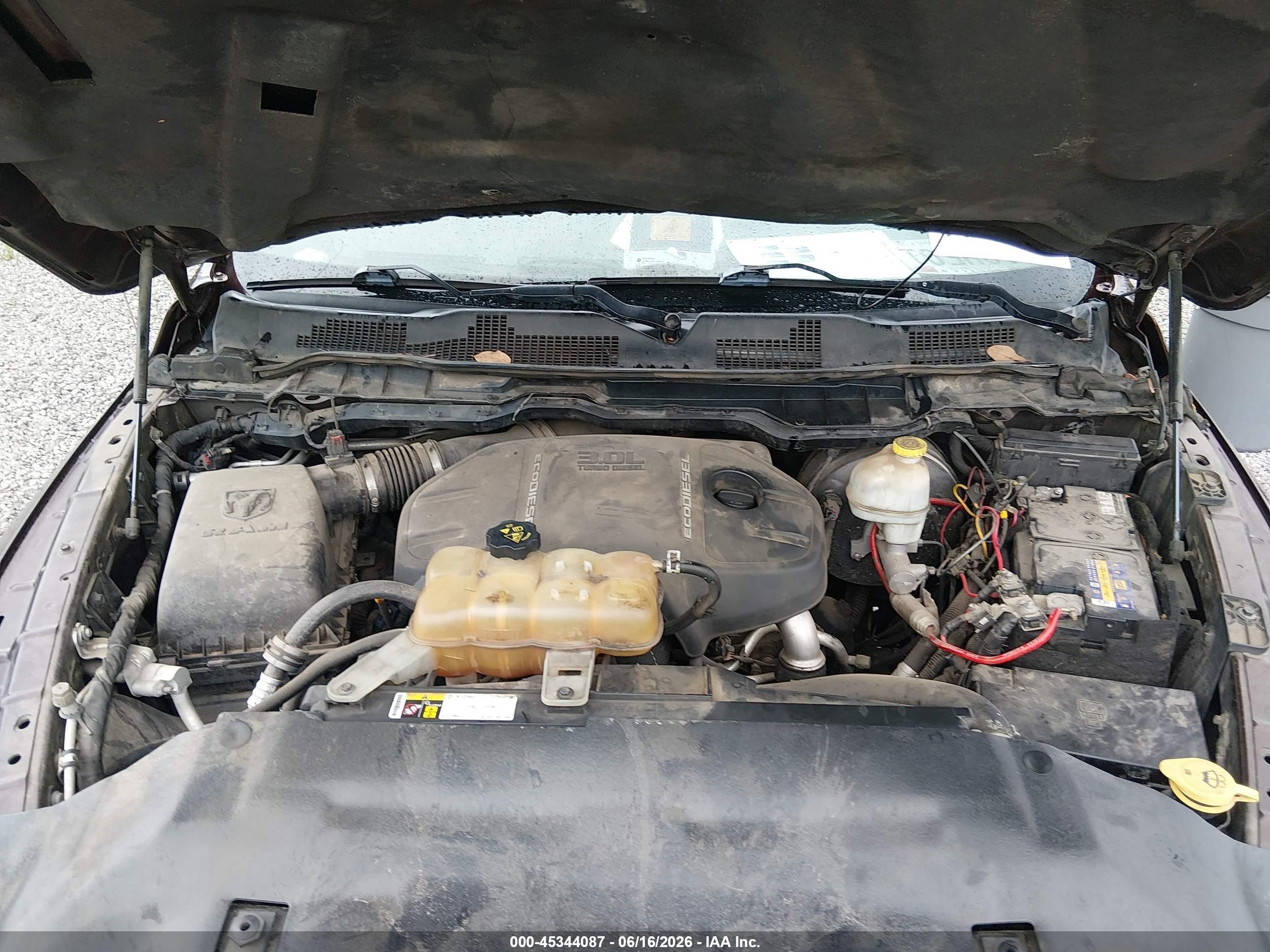 2015 Ram 1500 Tradesman Brown vin: 1C6RR6KM4FS590045
