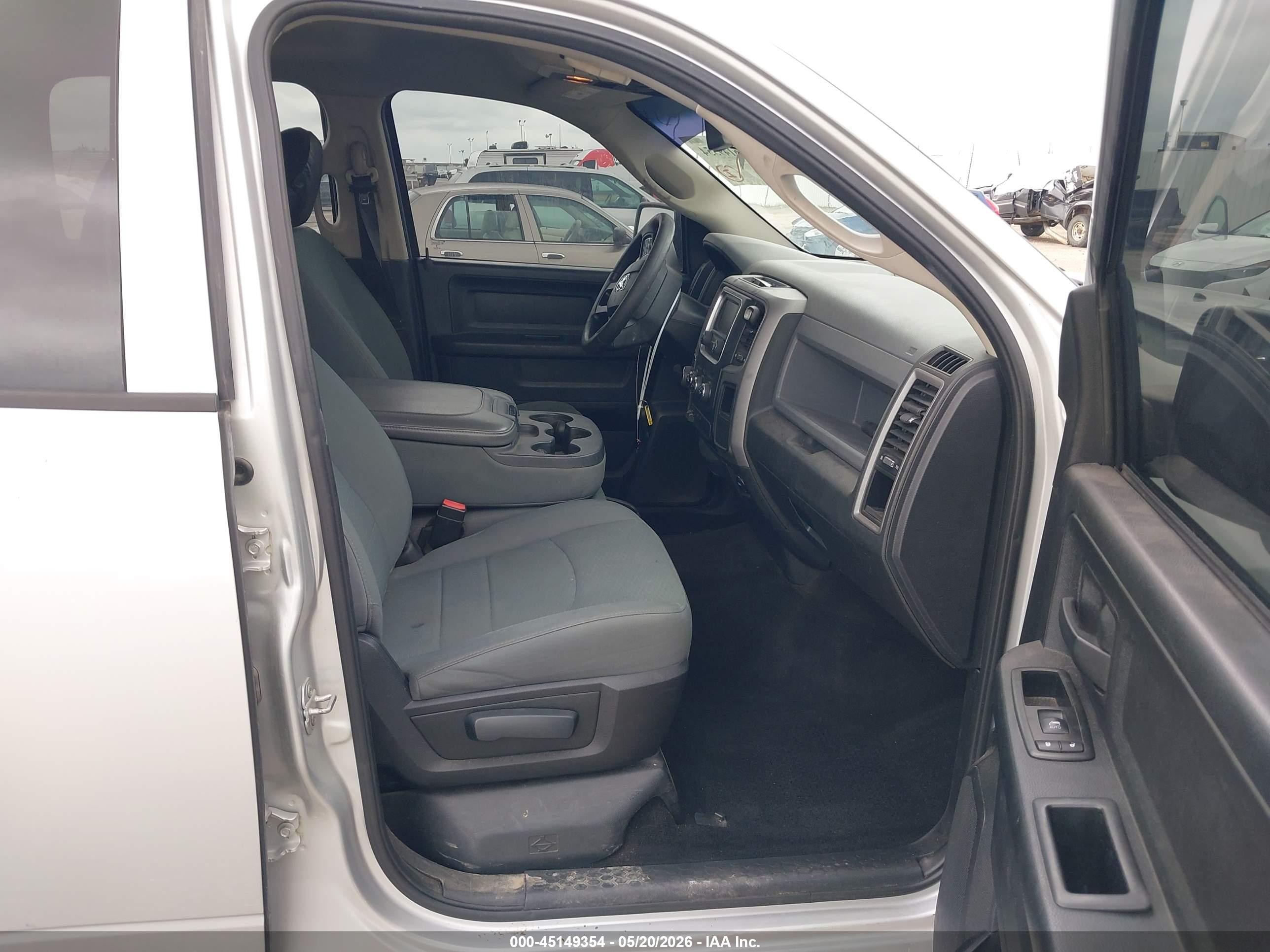 2014 Ram 1500 Tradesman Silver vin: 1C6RR6KMXES474797