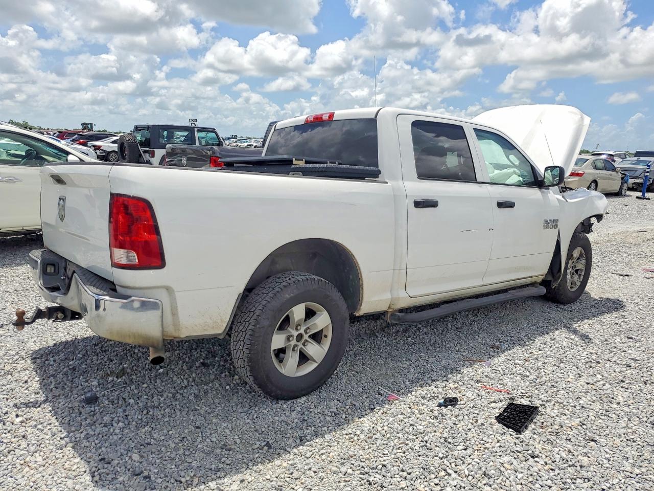 2013 Ram 1500 St White vin: 1C6RR6KP3DS588083