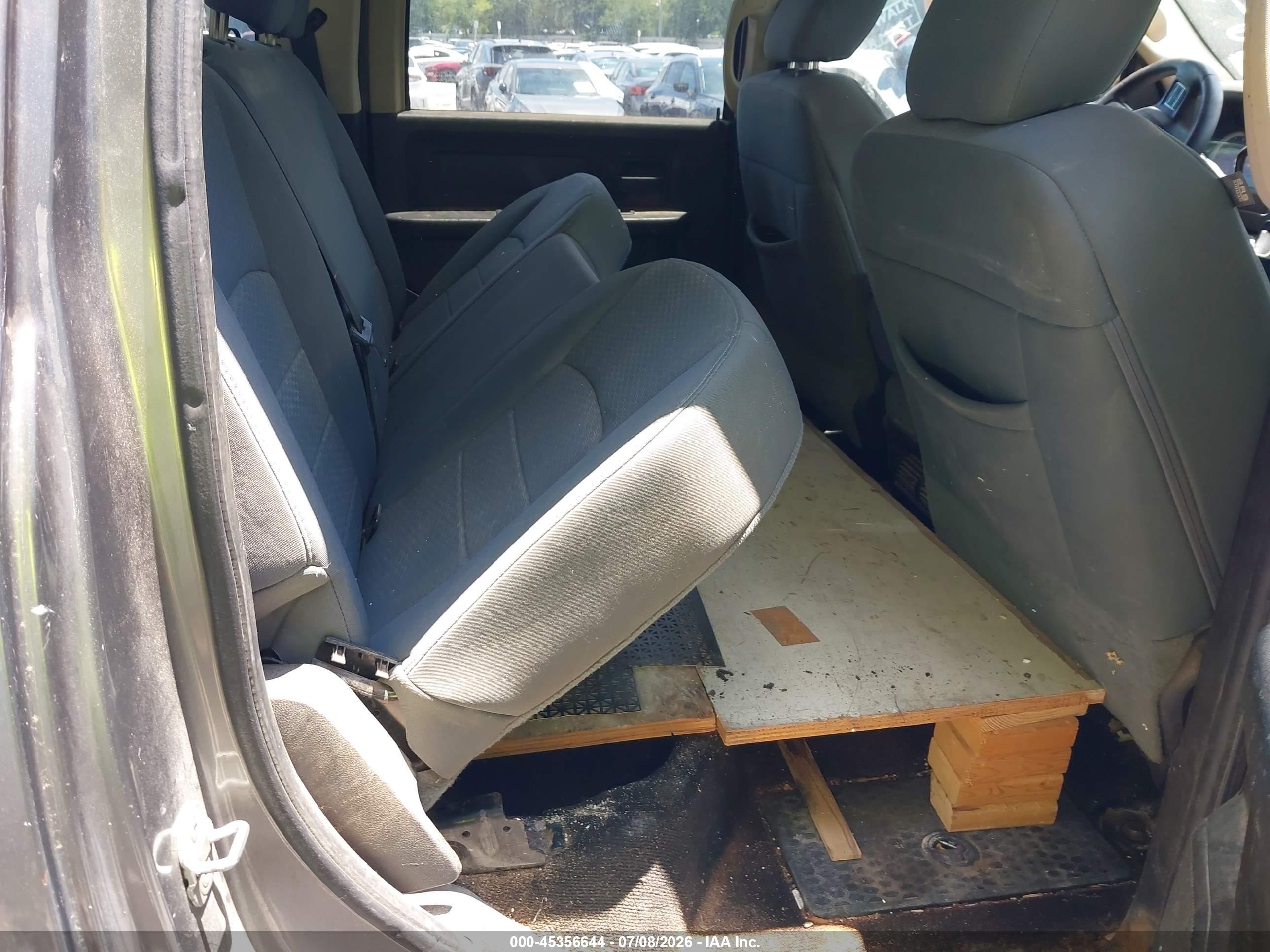 2013 Ram 1500 Tradesman Gray vin: 1C6RR6KPXDS632421
