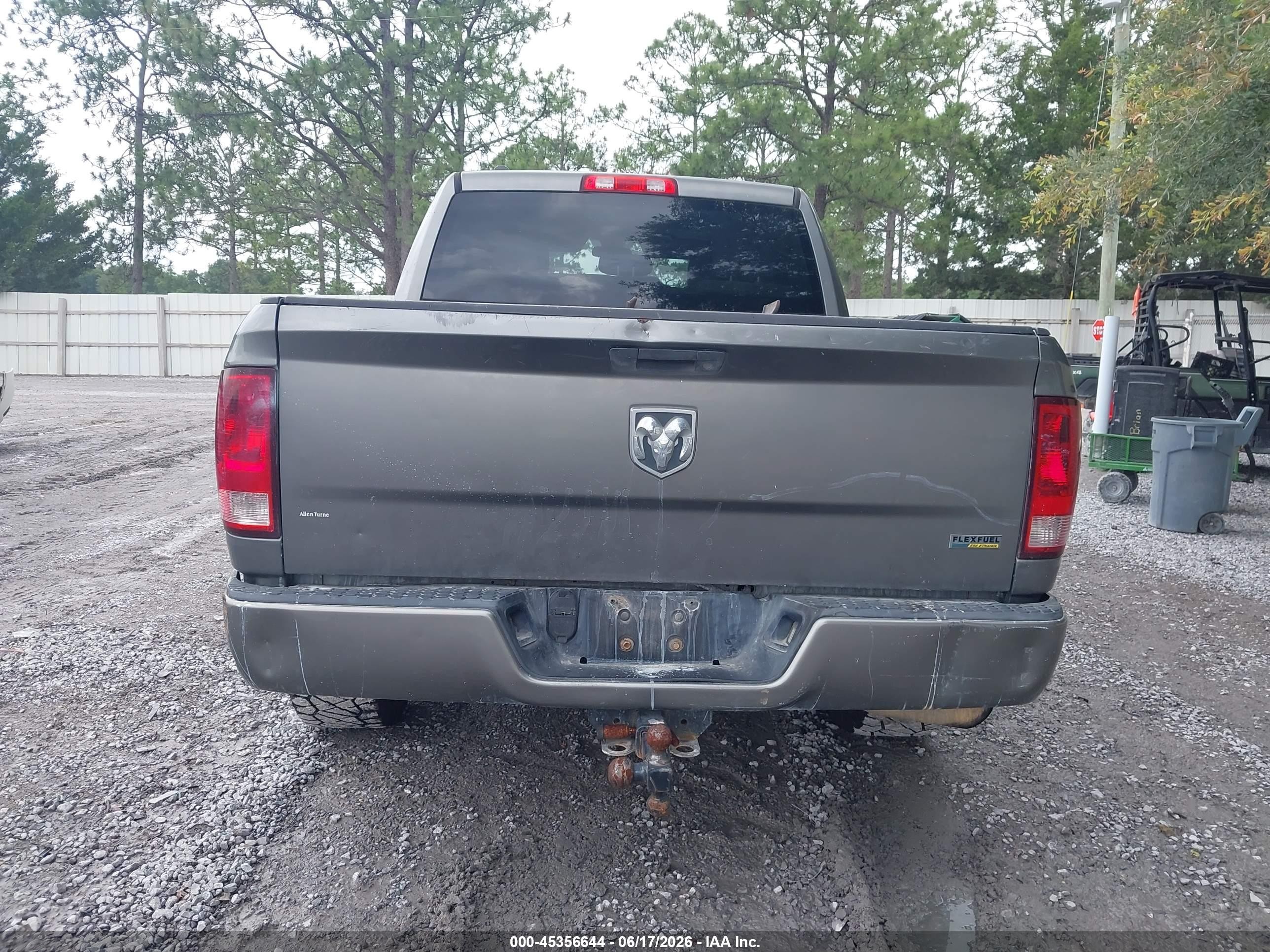 2013 Ram 1500 Tradesman Gray vin: 1C6RR6KPXDS632421