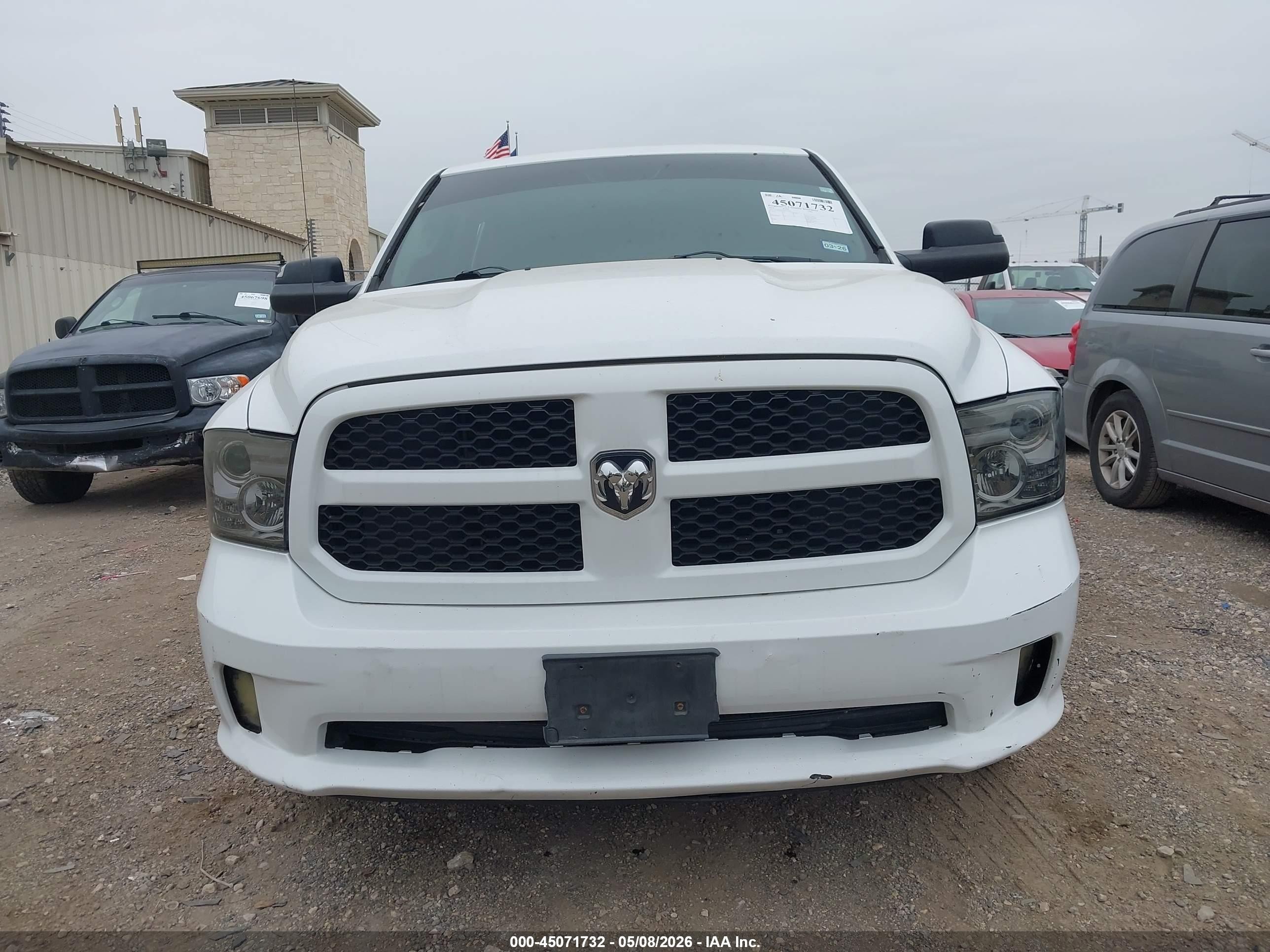 2014 Ram 1500 Express White vin: 1C6RR6KT0ES172944