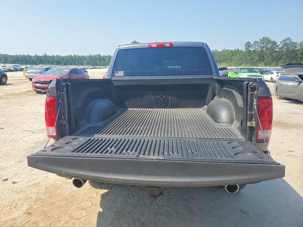 2015 Ram 1500 St Gray vin: 1C6RR6KT0FS762336