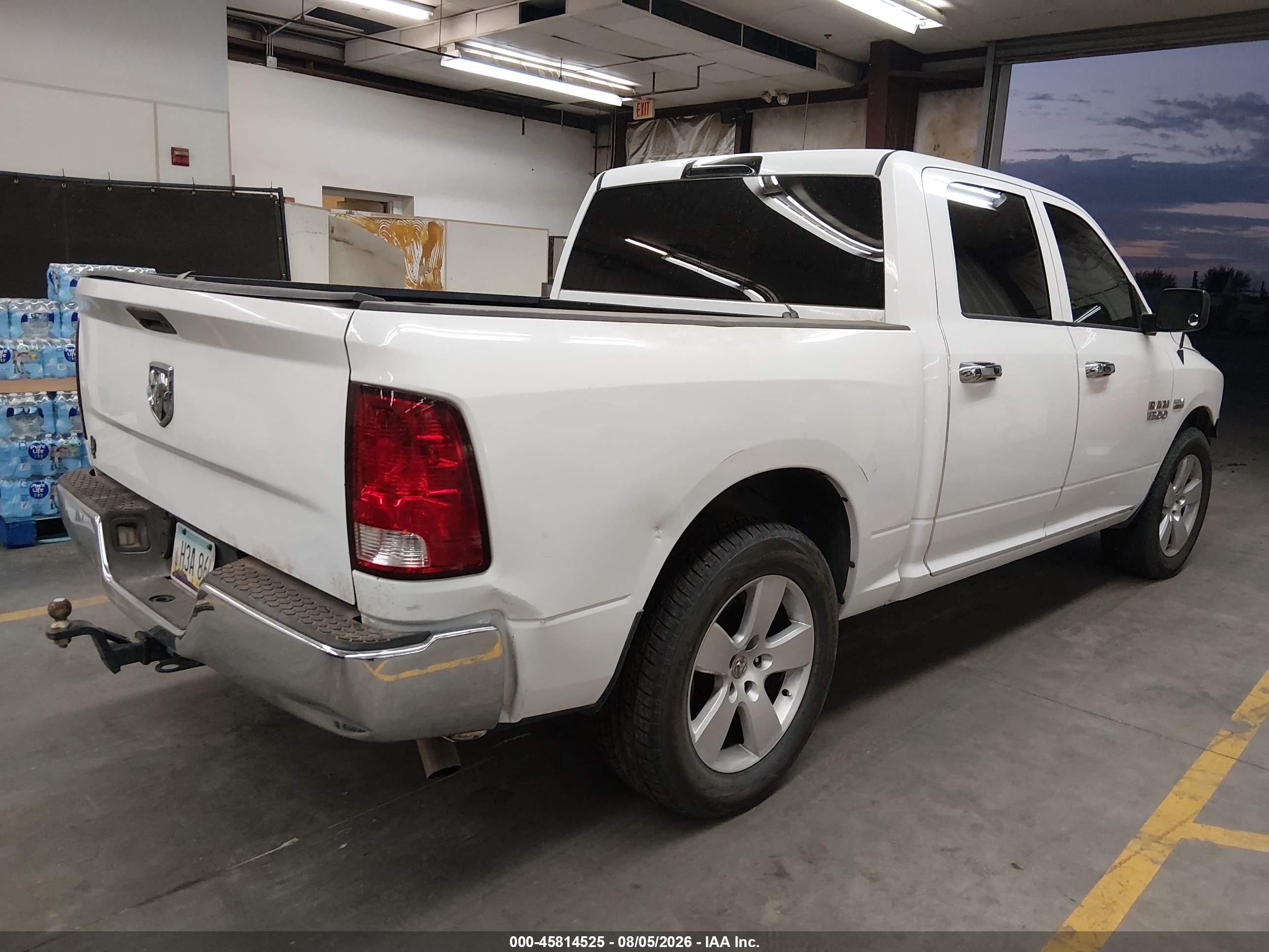 2015 Ram 1500 Tradesman White vin: 1C6RR6KT1FS605351