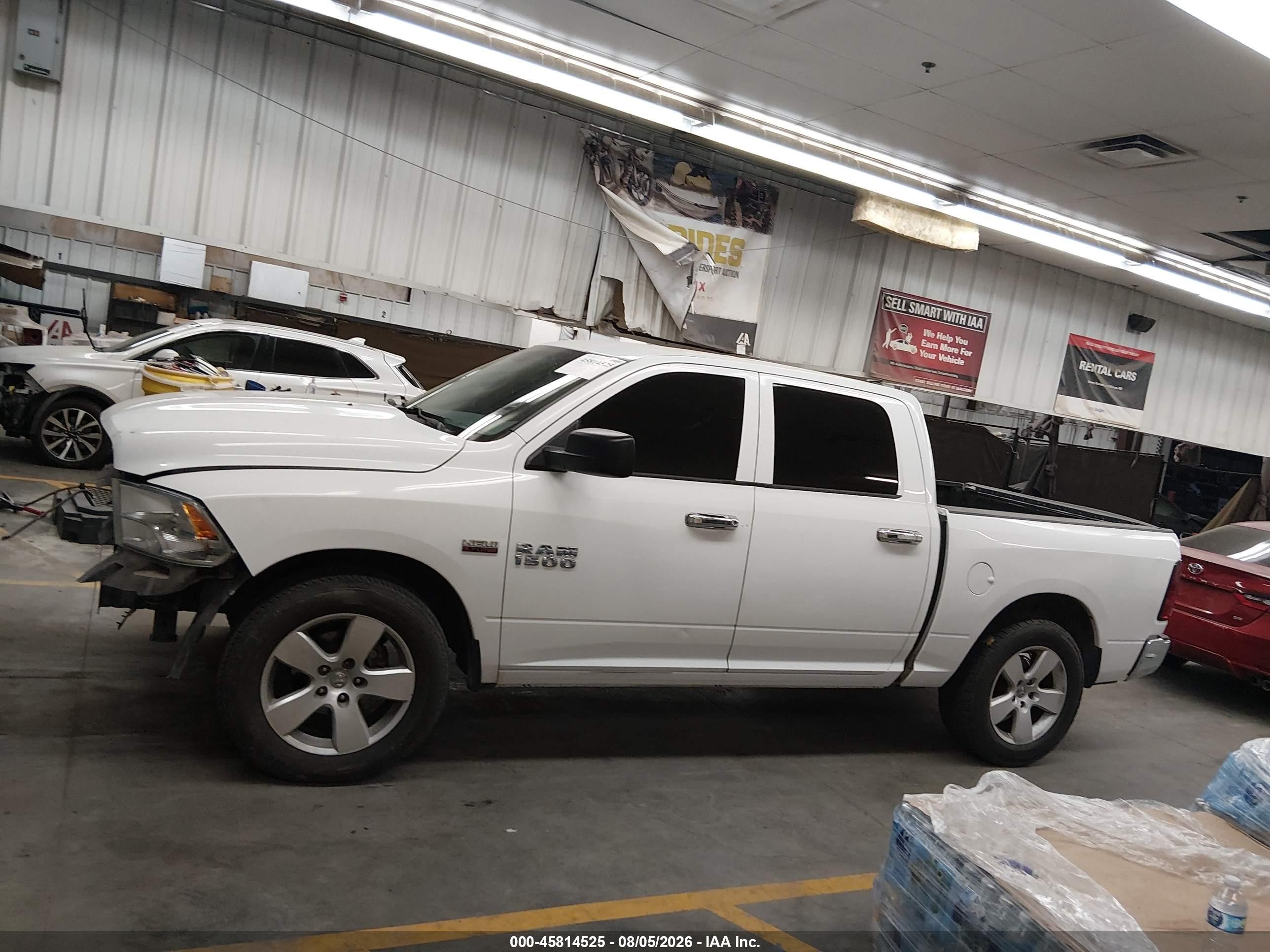 2015 Ram 1500 Tradesman White vin: 1C6RR6KT1FS605351