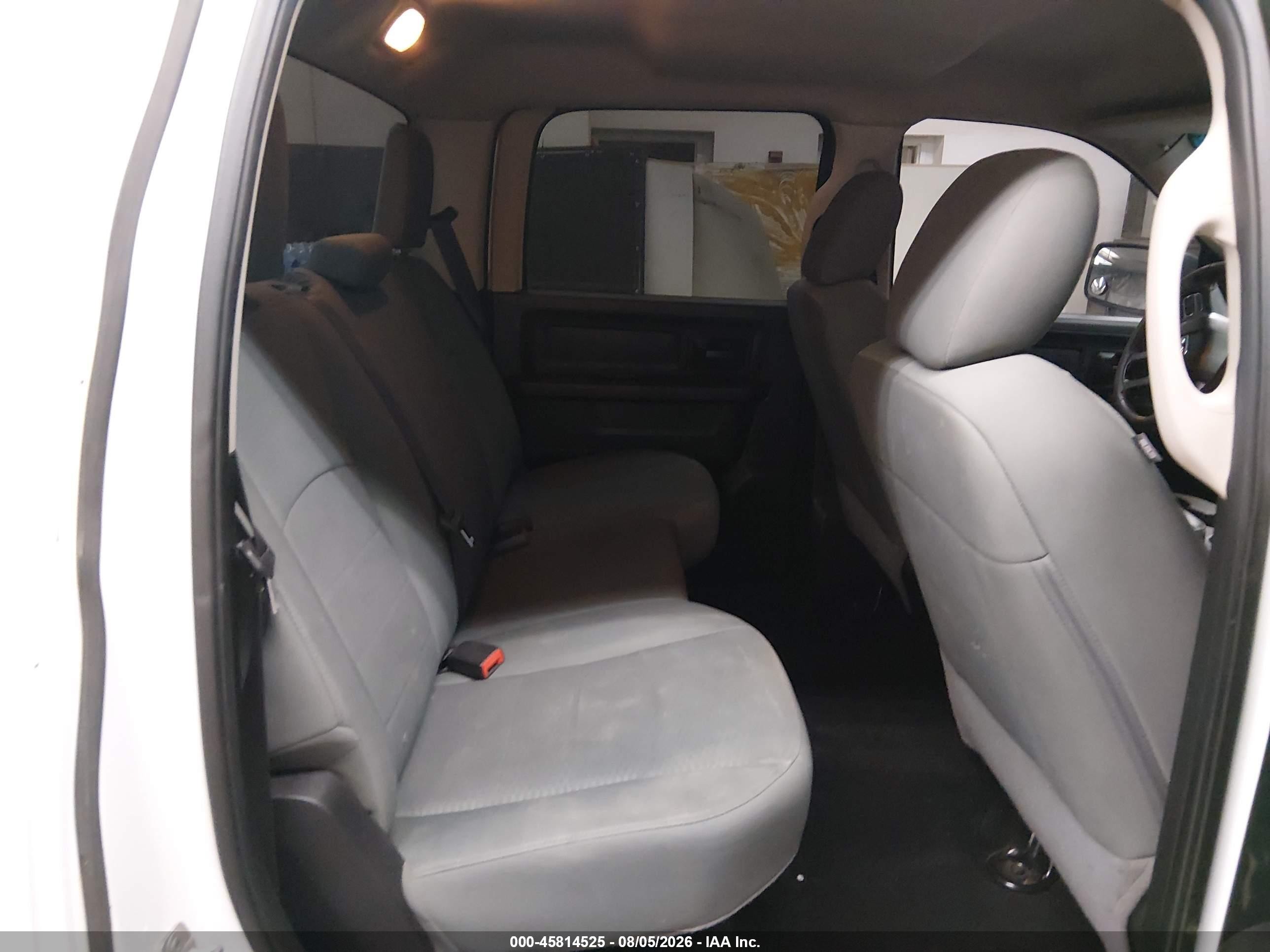 2015 Ram 1500 Tradesman White vin: 1C6RR6KT1FS605351