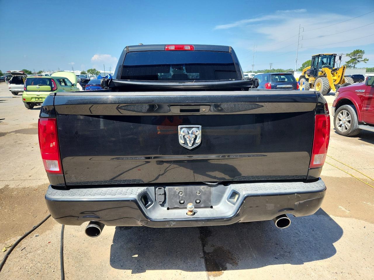 2015 Ram 1500 St Black vin: 1C6RR6KT1FS676761