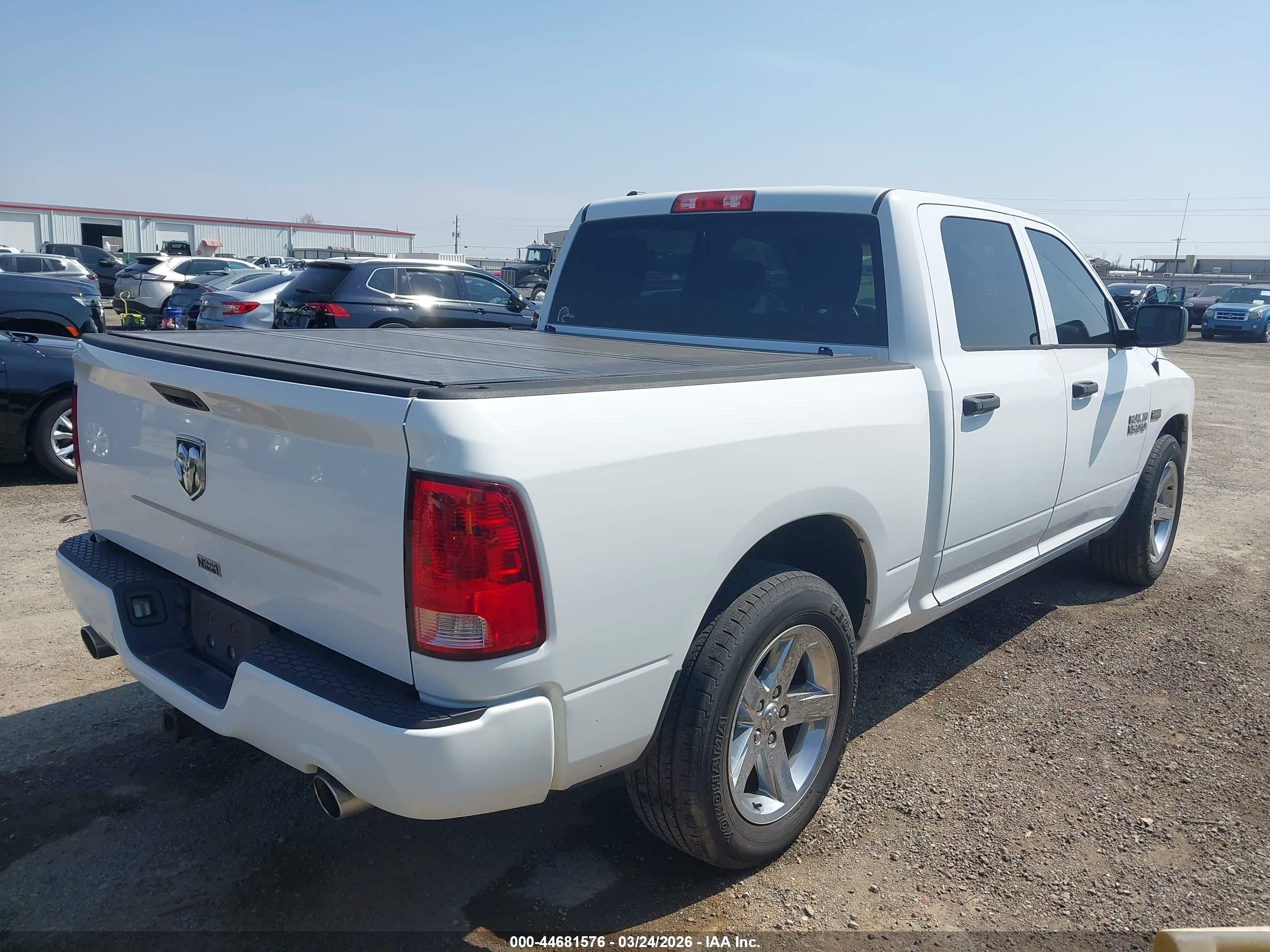 2014 Ram 1500 Express White vin: 1C6RR6KT2ES237728