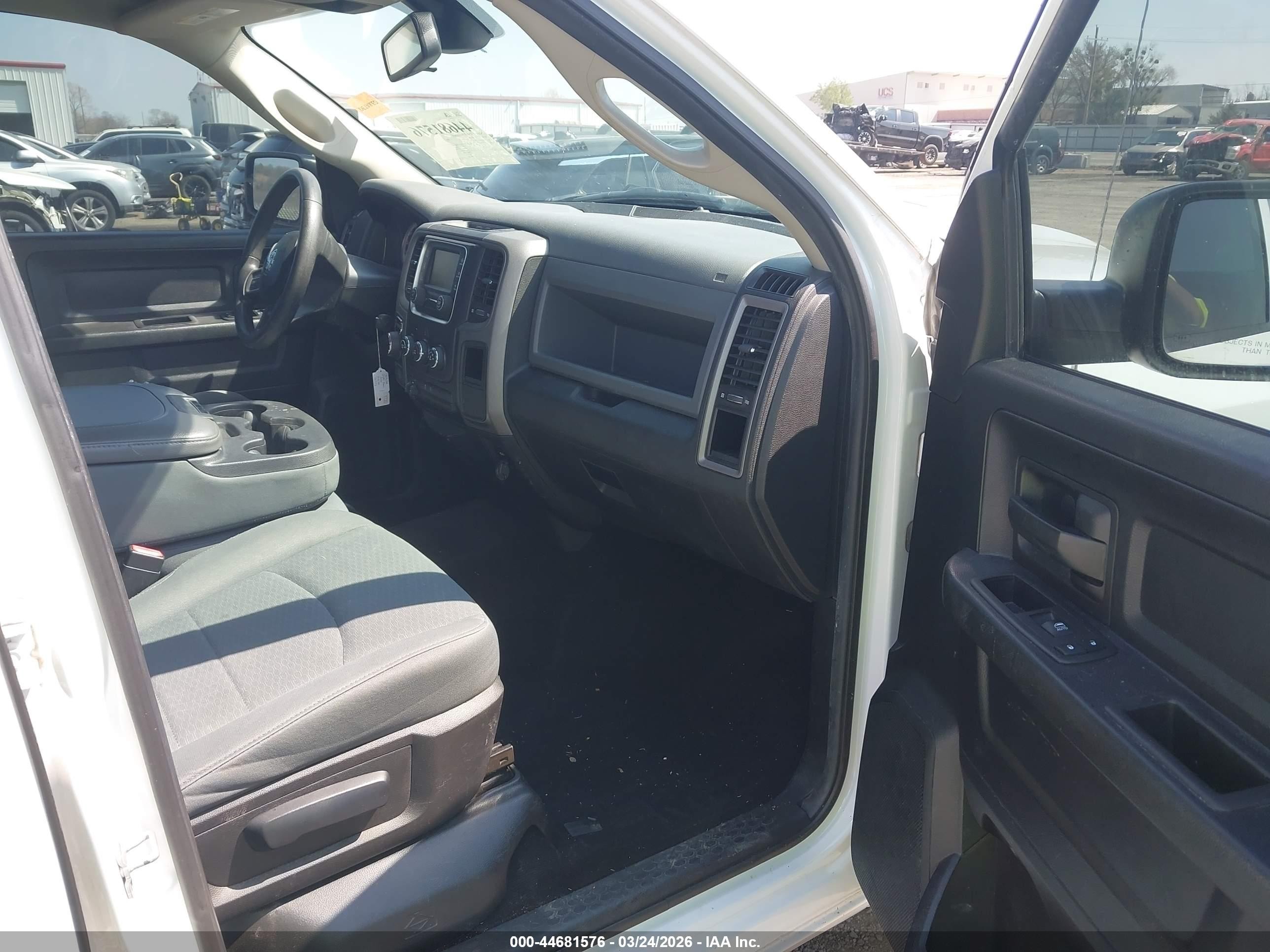 2014 Ram 1500 Express White vin: 1C6RR6KT2ES237728