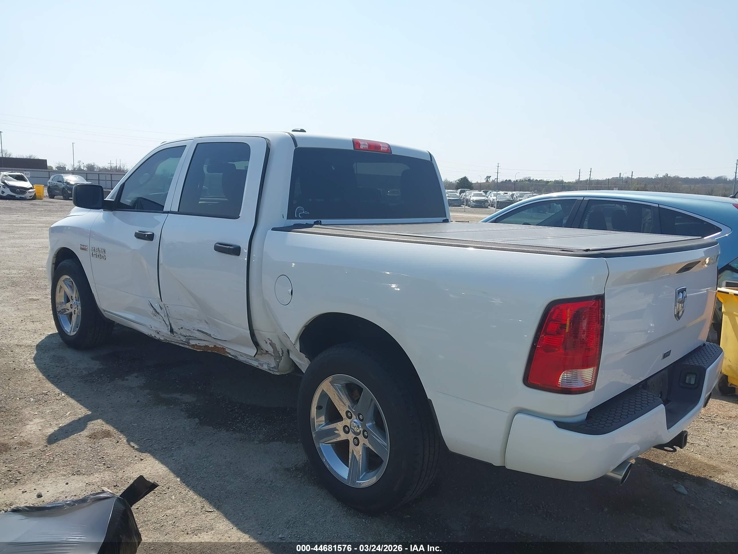 2014 Ram 1500 Express White vin: 1C6RR6KT2ES237728