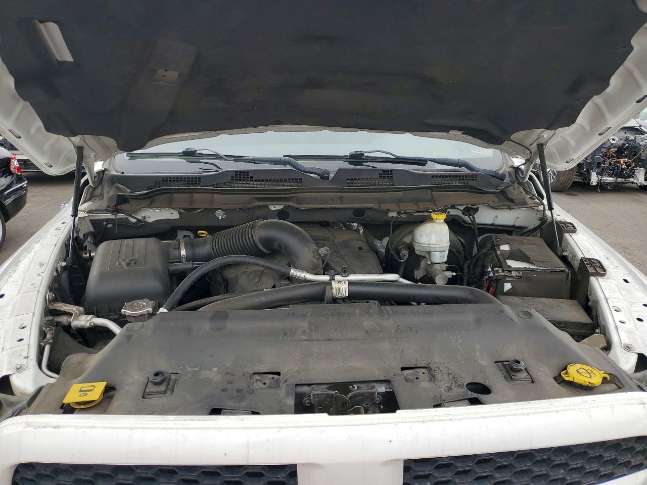 2013 Ram 1500 St White vin: 1C6RR6KT3DS613920