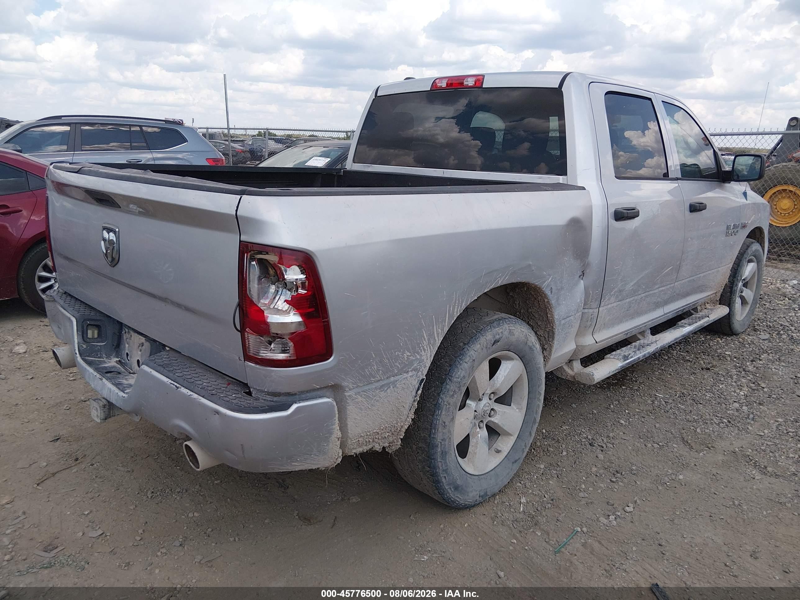 2013 Ram 1500 Express Серебряный vin: 1C6RR6KT3DS669842