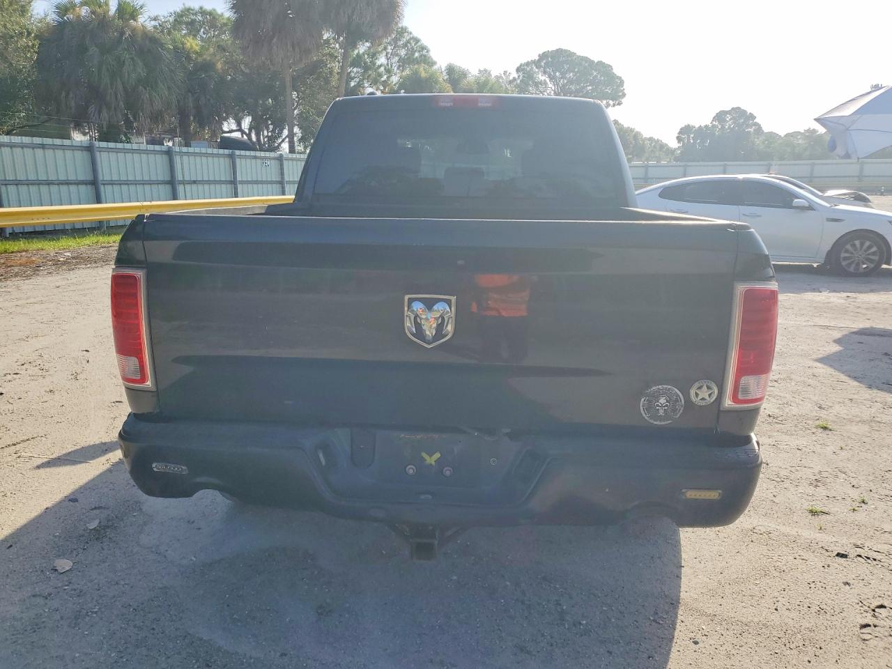 2014 Ram 1500 St Black vin: 1C6RR6KT3ES122149
