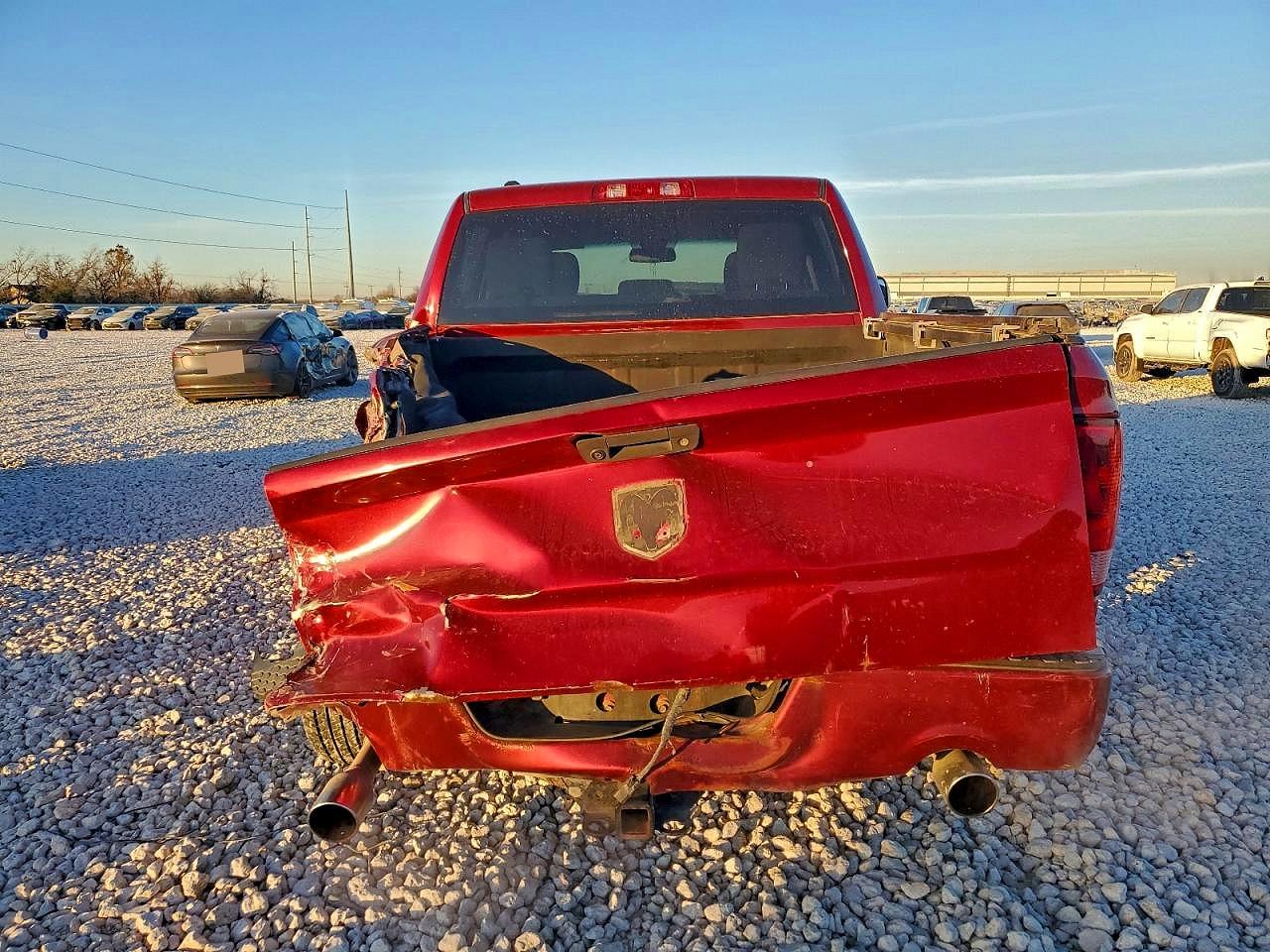 2014 Ram 1500 St Red vin: 1C6RR6KT3ES259219
