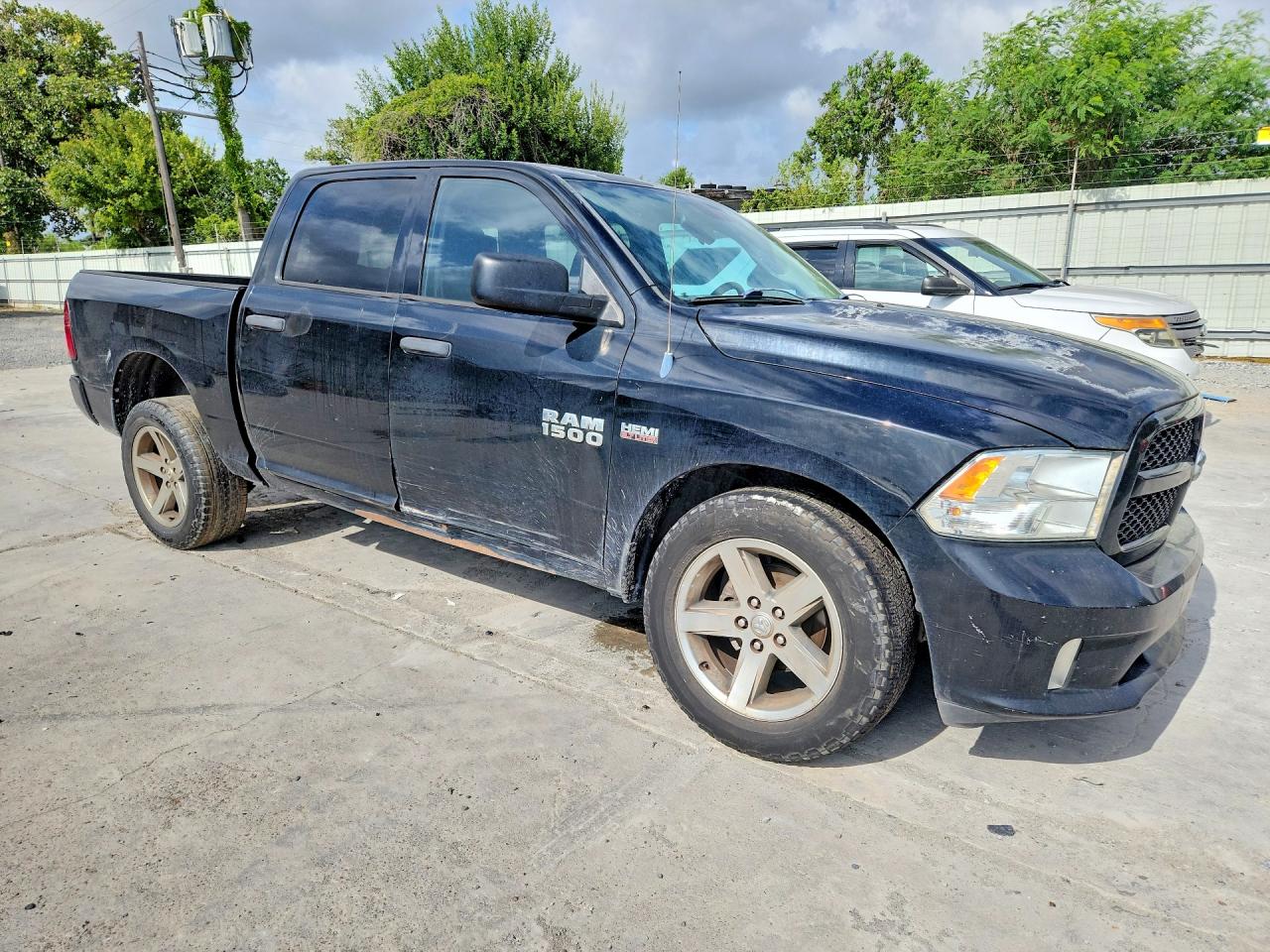 2013 Ram 1500 St Black vin: 1C6RR6KT4DS680722